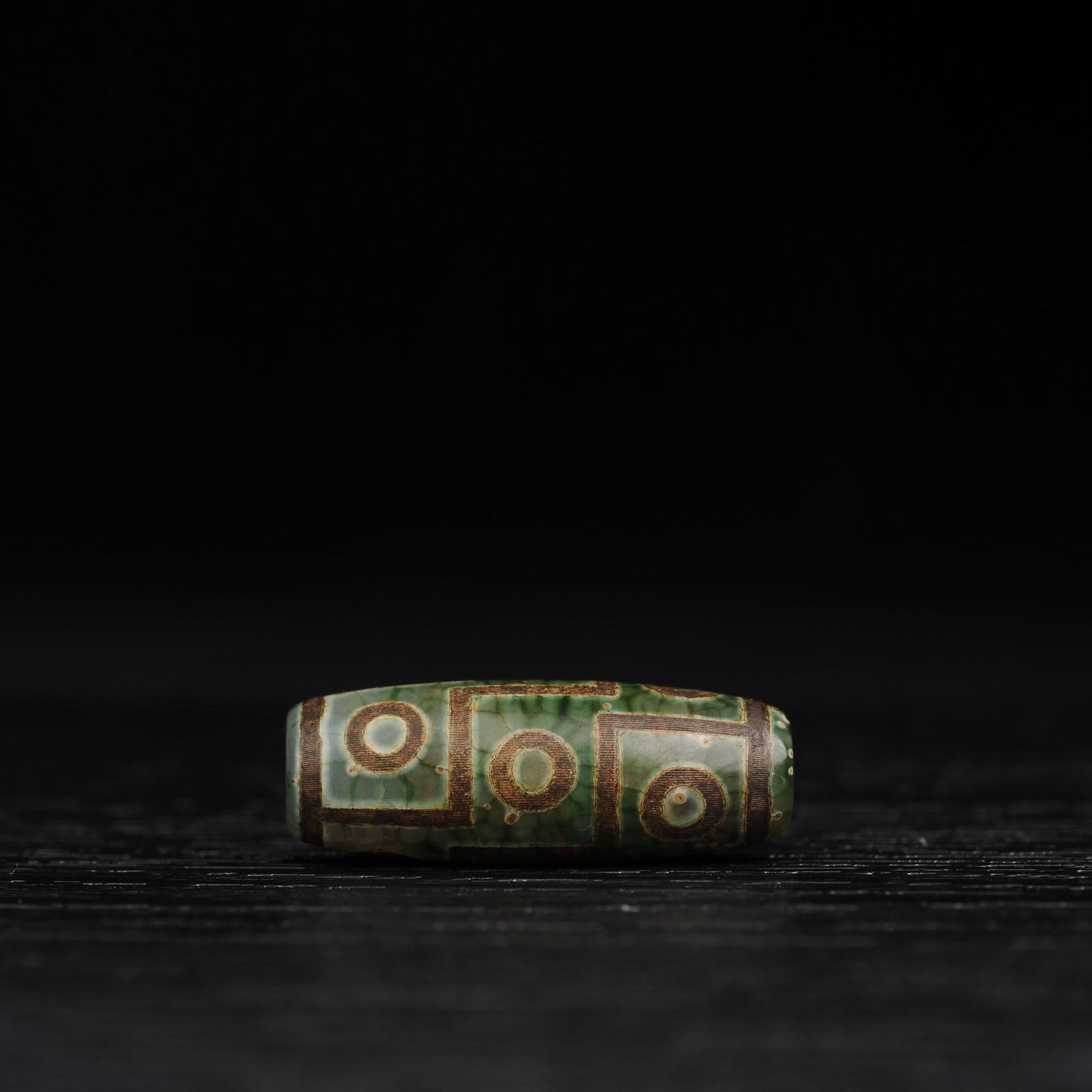 Tibetan agate eyes dzi beads: 21st Century / Size: 40x15 mm / Tibetan Himalayan antique Dzi beads