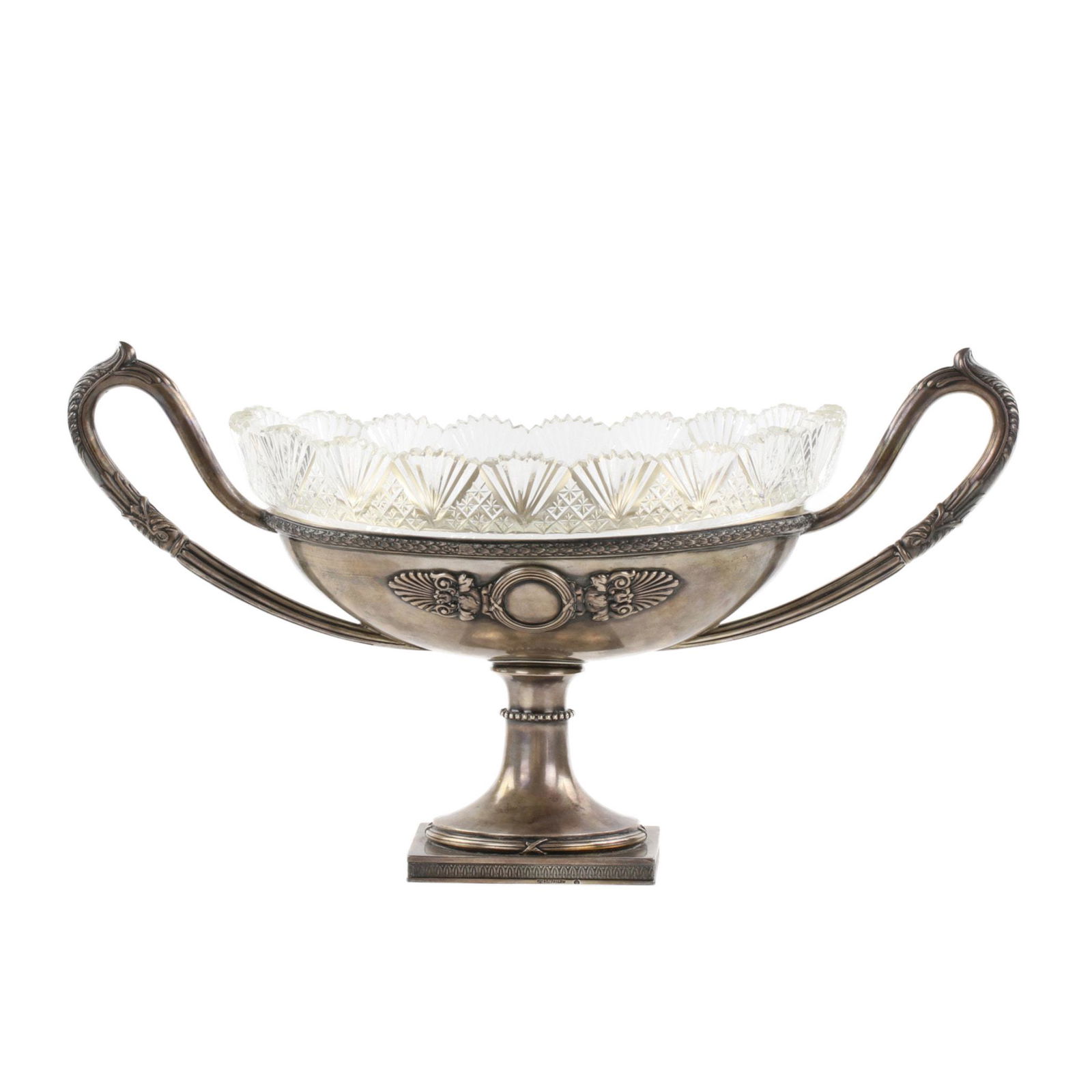 Silver vase. Grachev Brothers: Silver vase with glass insert. Silver hallmarks: 84, Grachev Brothers Silver weight: 477 grams.