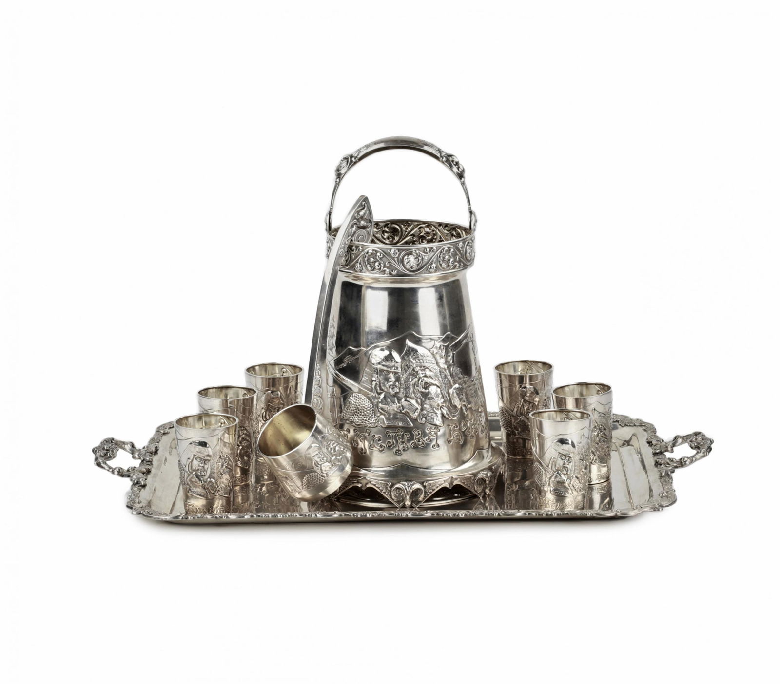 Bogatyrskaya Zastava set for a crochet hook. Workshop: "Bogatyr Outpost" cruchon set. Consisting of a punch bucket, a ladle, six glasses and a tray with a dedication plate. The items are decorated with an image of heroes and an inscription made in the sty