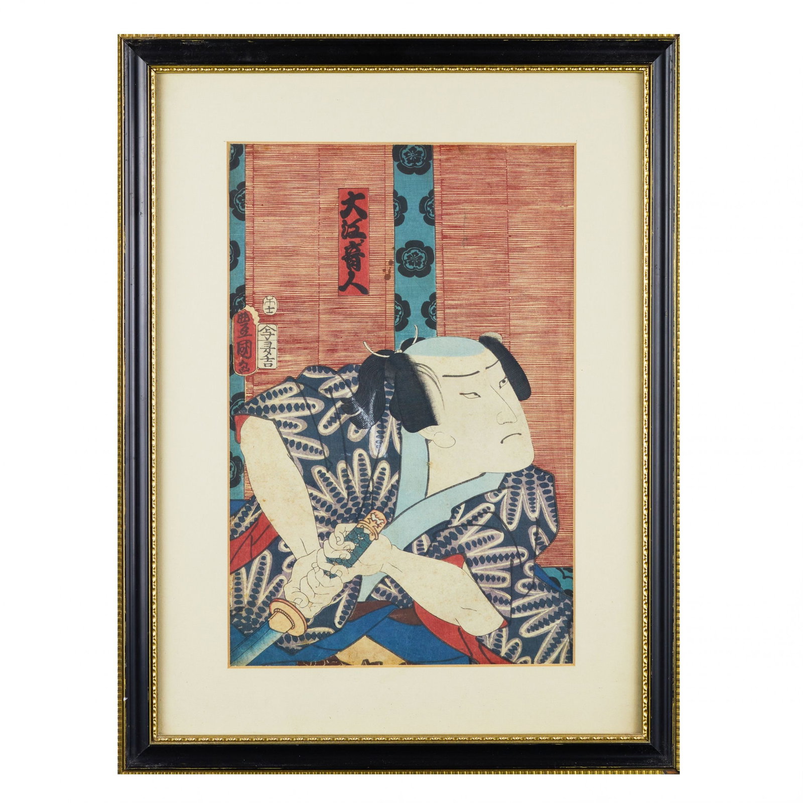 Japanese print (Ukiyo-e) An actor playing a samurai with a katana. 1786 - 1865. Edo period. Japan: Japanese print (Ukiyo-e) An actor playing a samurai with a katana. Utagawa Kunisada (Japanese: ?????, 1786 - 1865) Good condition. Size 33.5 x 22 cm. Decorated under glass in an ebony frame. Width: 36