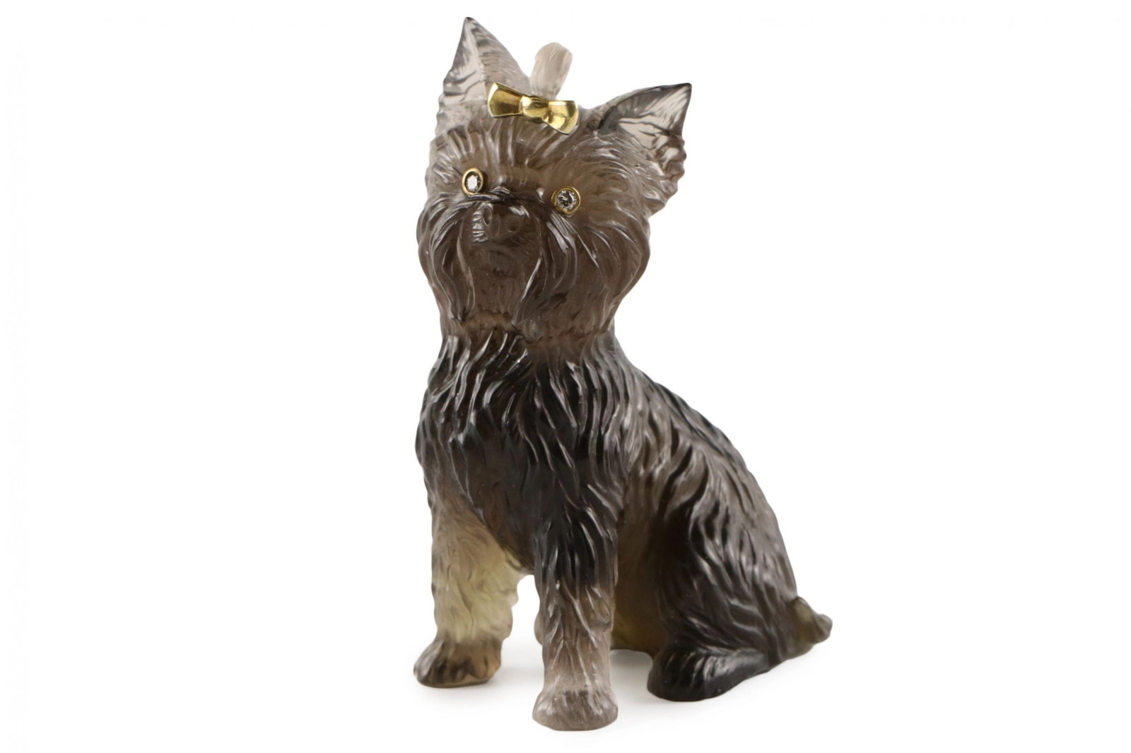 Stone-cut figurine Yorkshire Terrier in the style of Faberge 20th century.: The subject of stone-cutting art - Yorkshire Terrier. H-8cm. The figurine is made of semiprecious stone and vividly conveys the texture, color and habits of the terrier. Sharp eyesight is provided by 