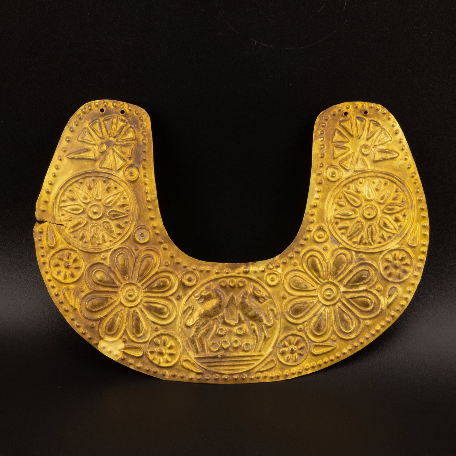 Antique Scythian Gold Necklace Decorated with Intricate Floral & Animal Motif [12.5 x 17cm, 44 gram]: Antique Scythian Gold Necklace Decorated with Intricate Floral & Animal Motif [12.5 x 17cm, 44 gram]