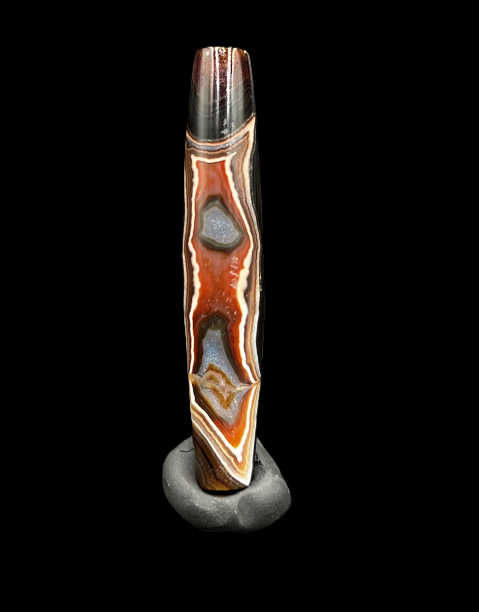 Near Eastern Bactrian Ancient Gem Jewelry Big Size Agate Old Bead 325 BC: Beautiful Rare Shape Agate Bead .Size Details Pictures Are Listed. Conditions Of Bead As Shown In The Pictures.