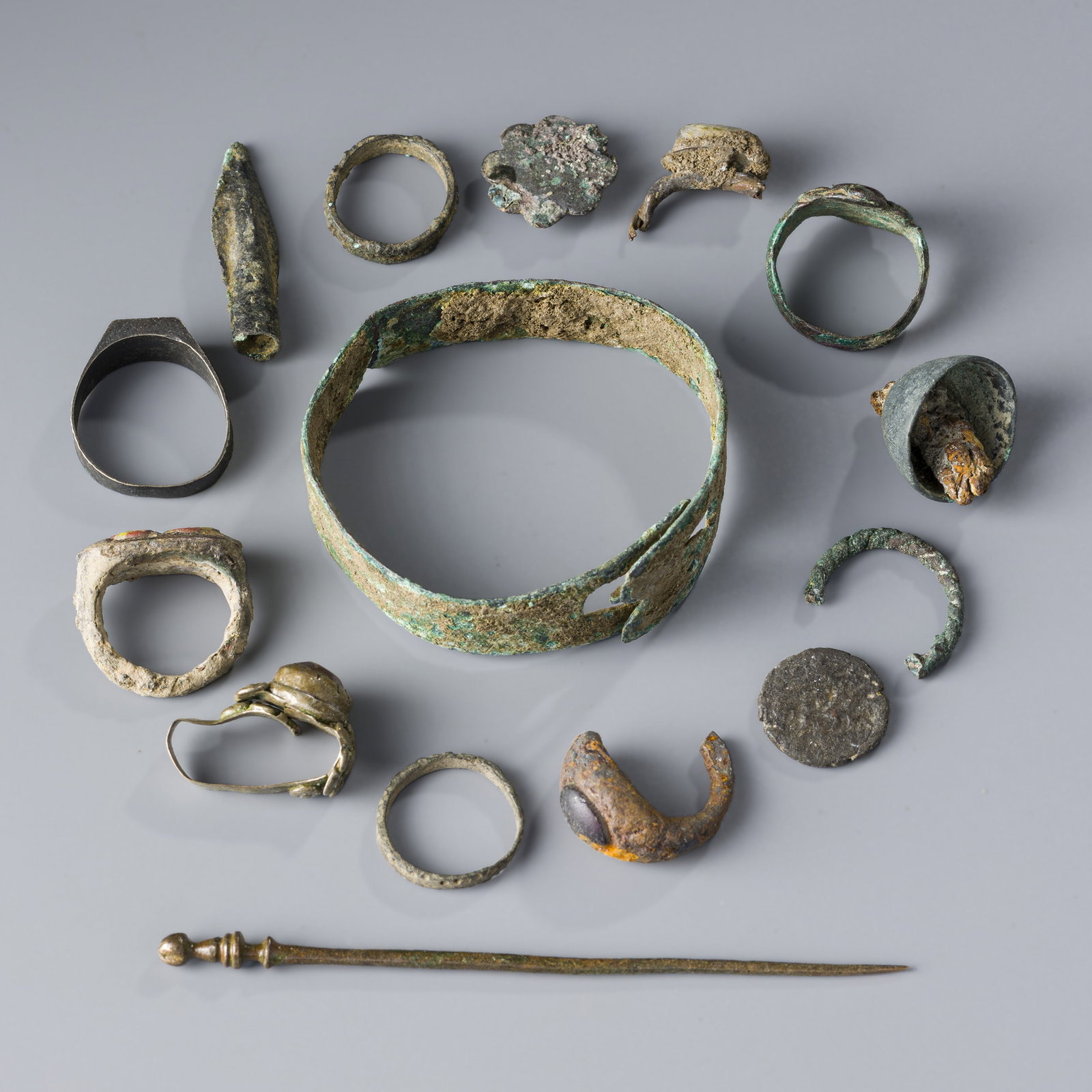 Lot Of Ancient Roman Bronze Rings and Bracelet [15pcs, 61gram]: Lot Of Ancient Roman Bronze Rings and Bracelet [15pcs, 61gram]