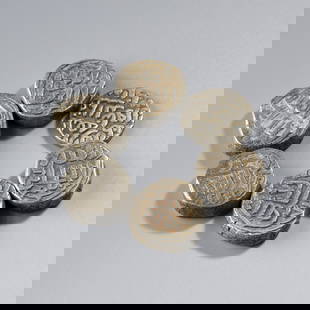 Ancient Indian Late Medieval Silver Coins (6pcs): Set of 6 ancient silver coins from the Indian Late Medieval Period. Each coin measures approximately 1.7–1.9 cm in diameter. Total weight: 50 grams.
