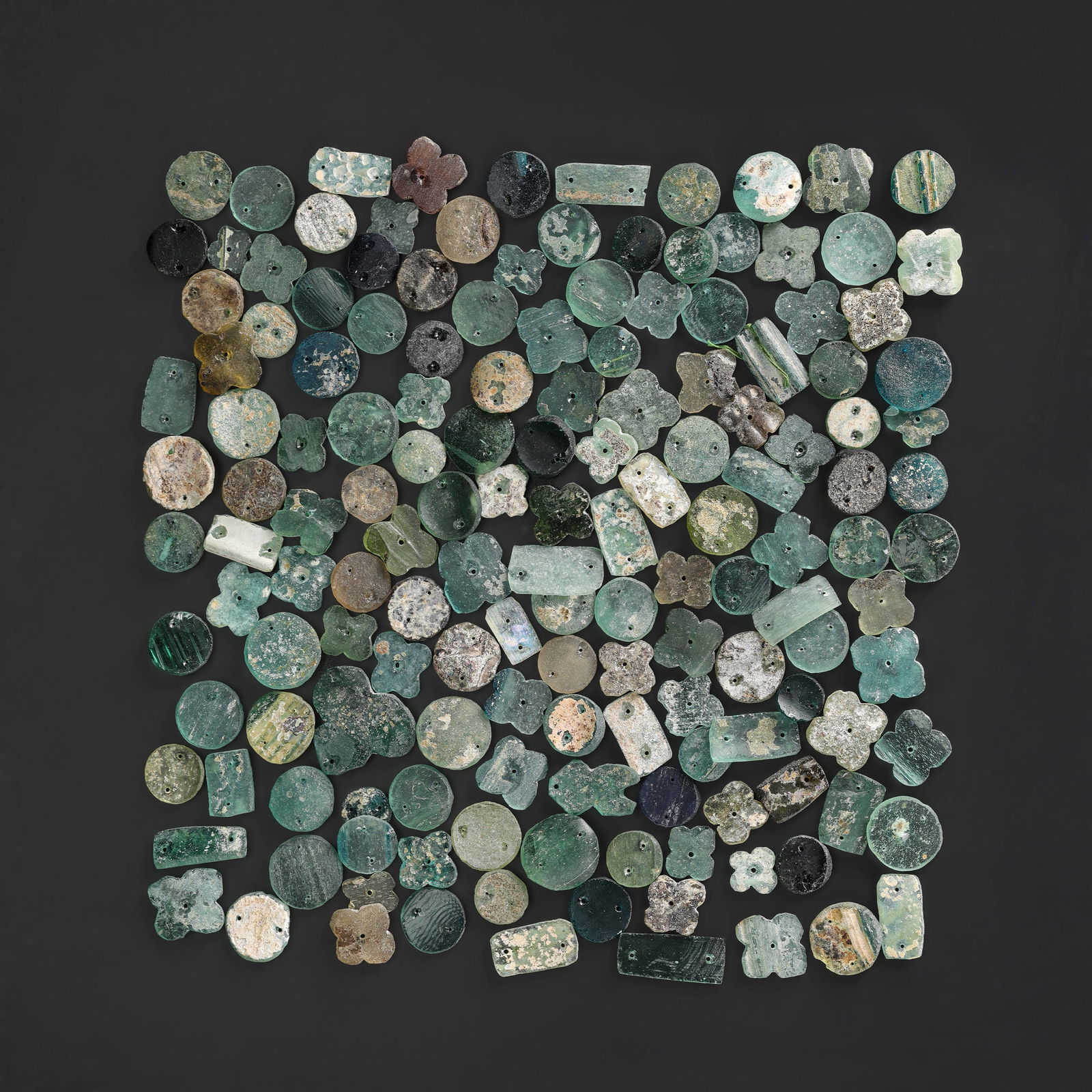 Lot of Ancient Roman Glass Beads (1 of 4)