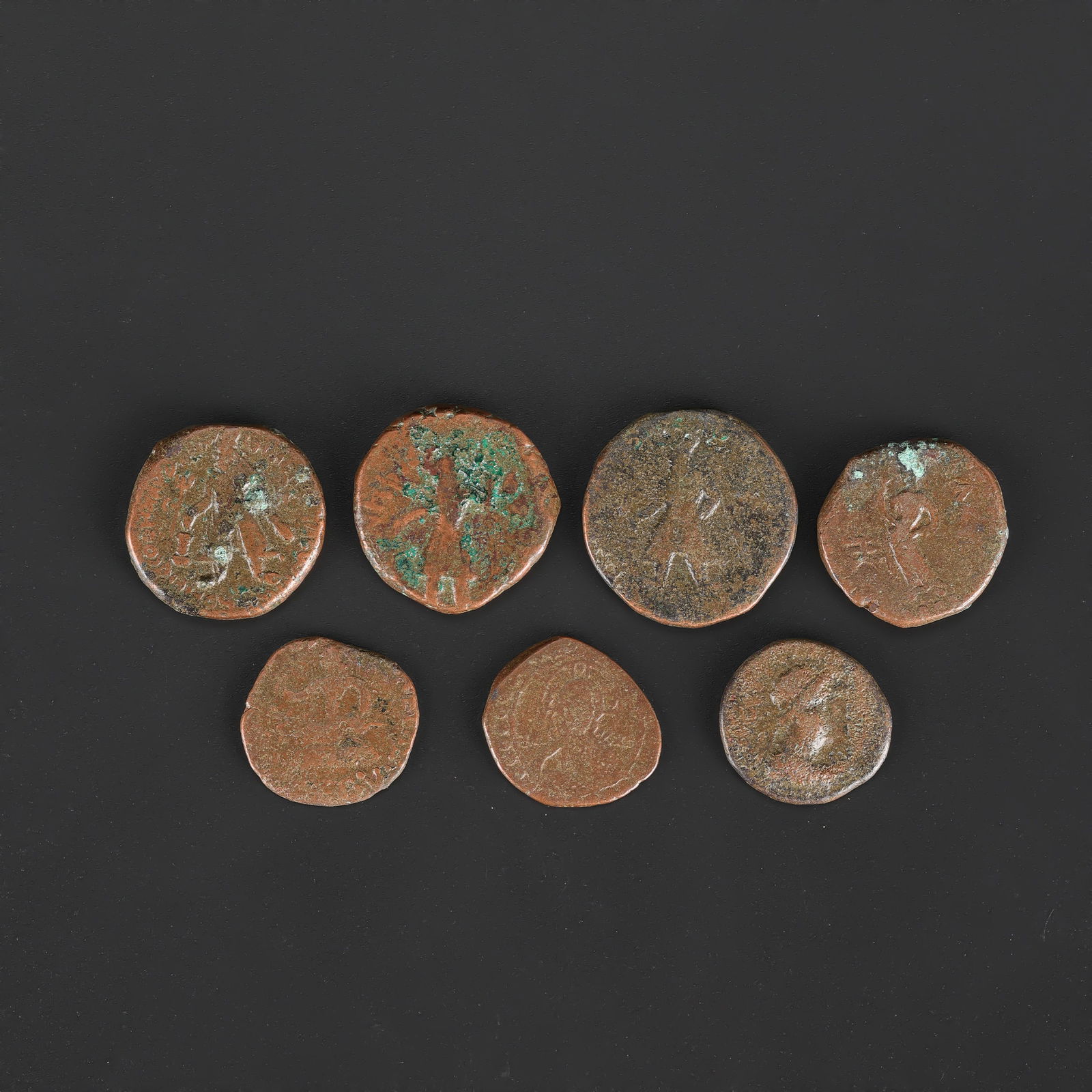 Ancient Indo Greek Kushan Bronze Coins Lot (1 of 4)