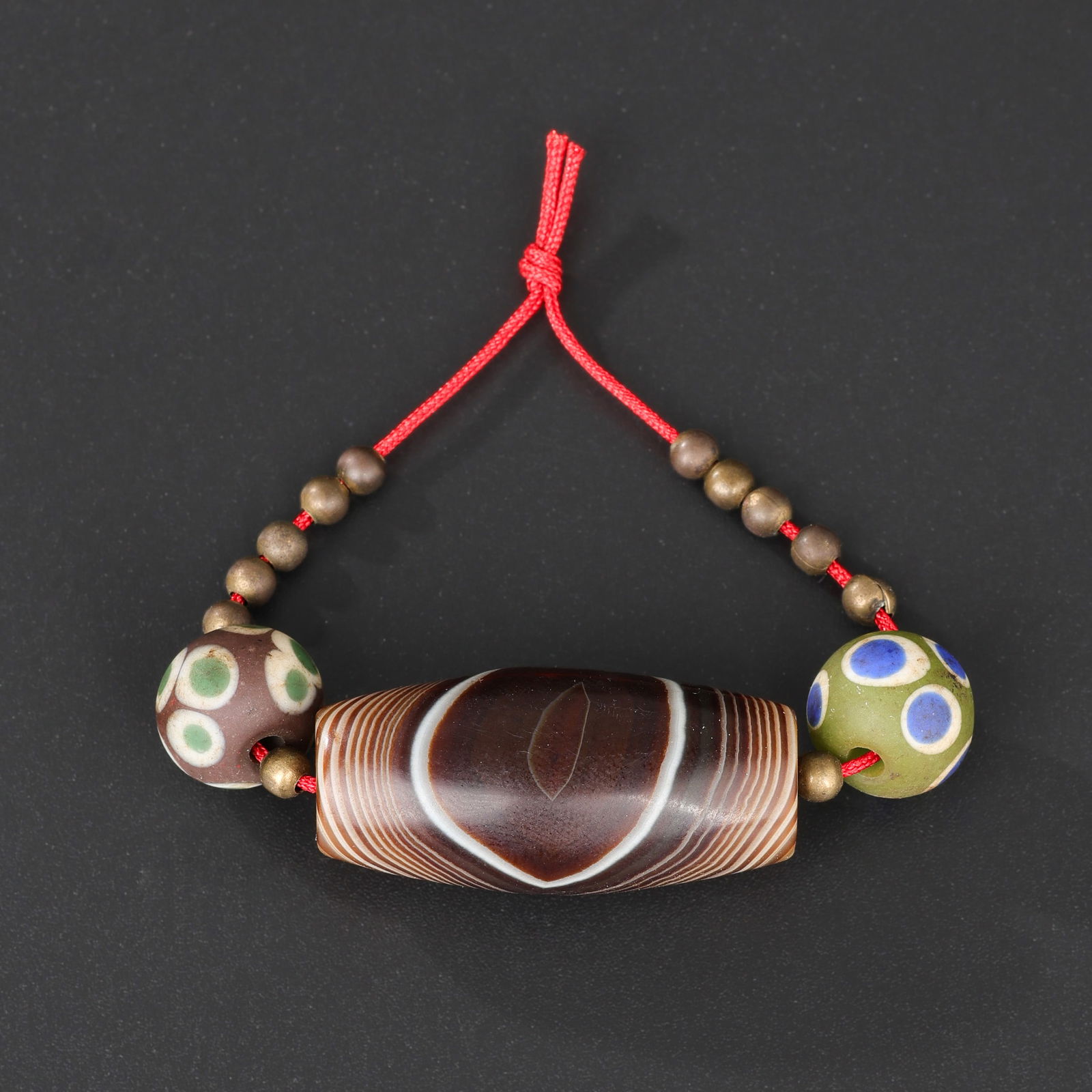 Central Tibetan Antique Banded Agate Eye Bead with Pair of Old Glass Beads (1 of 4)