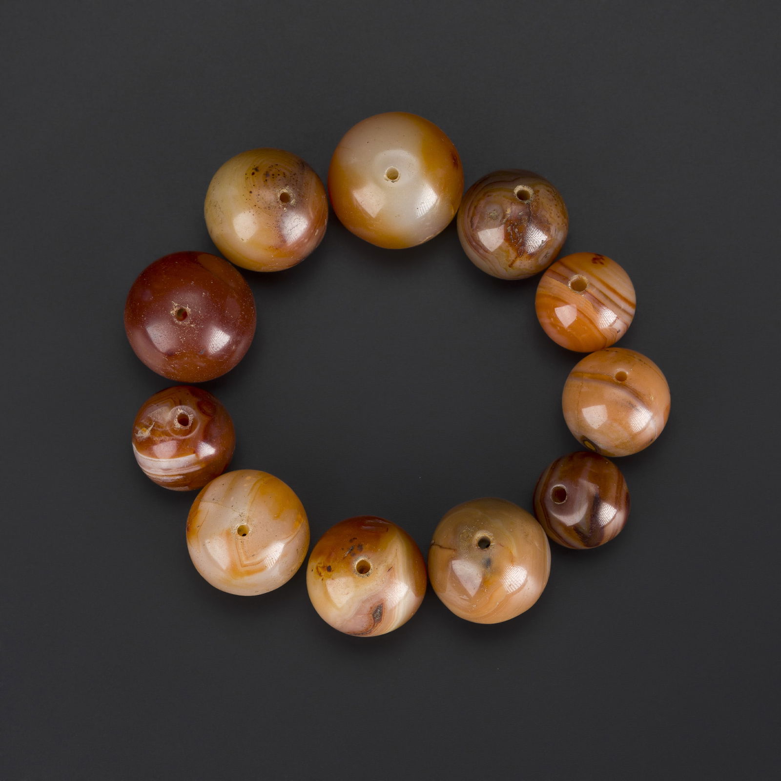 Lot of Natural Agate Round Old Beads (1 of 5)