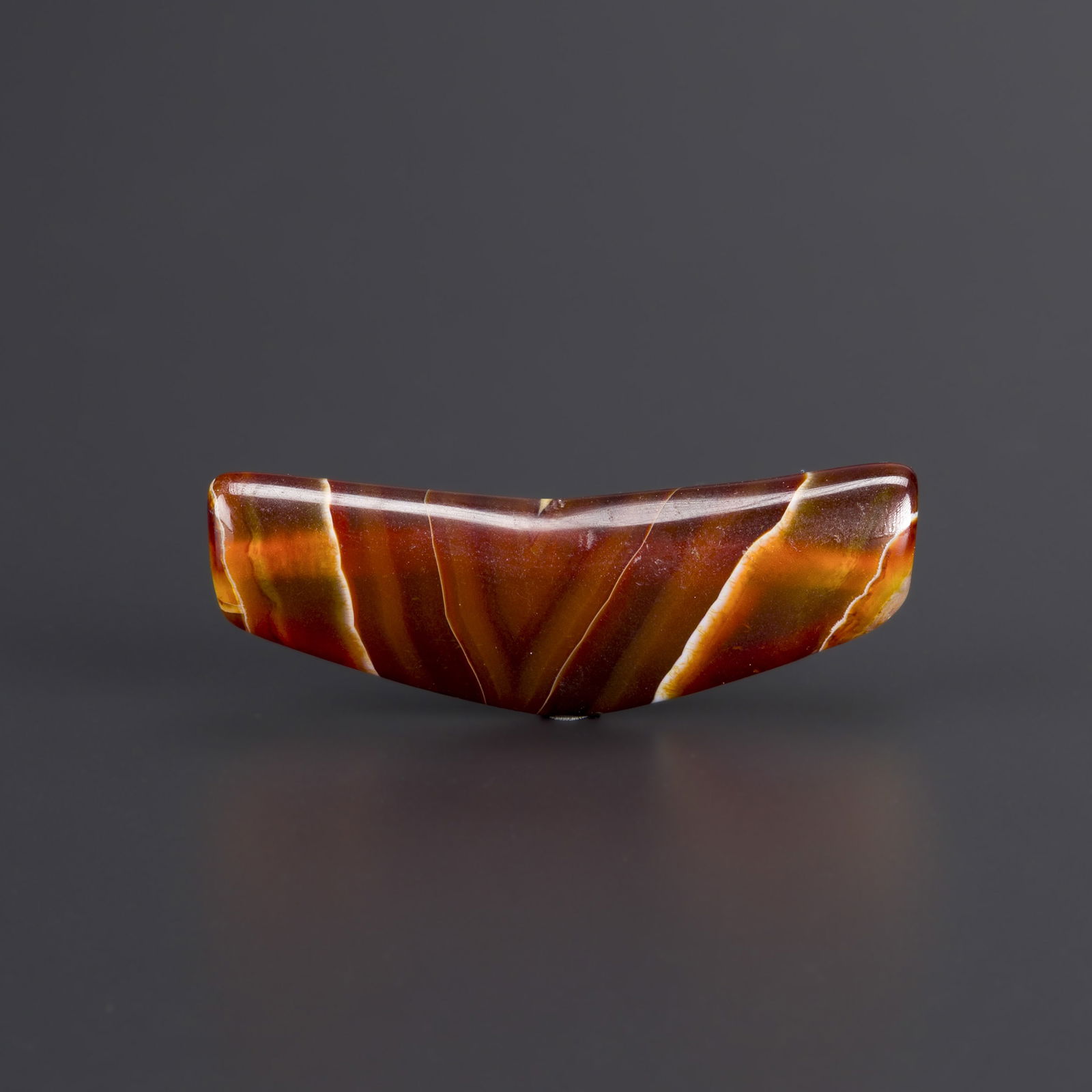 Antique Vintage Gems Jewelry Agate Stone Horn Shape Necklace Bead Pendant: Antique Vintage Gems Jewelry Agate Stone Horn Shape Necklace Bead Pendant Size Detail: 4.8 x 1.7cm Weight: 12gram