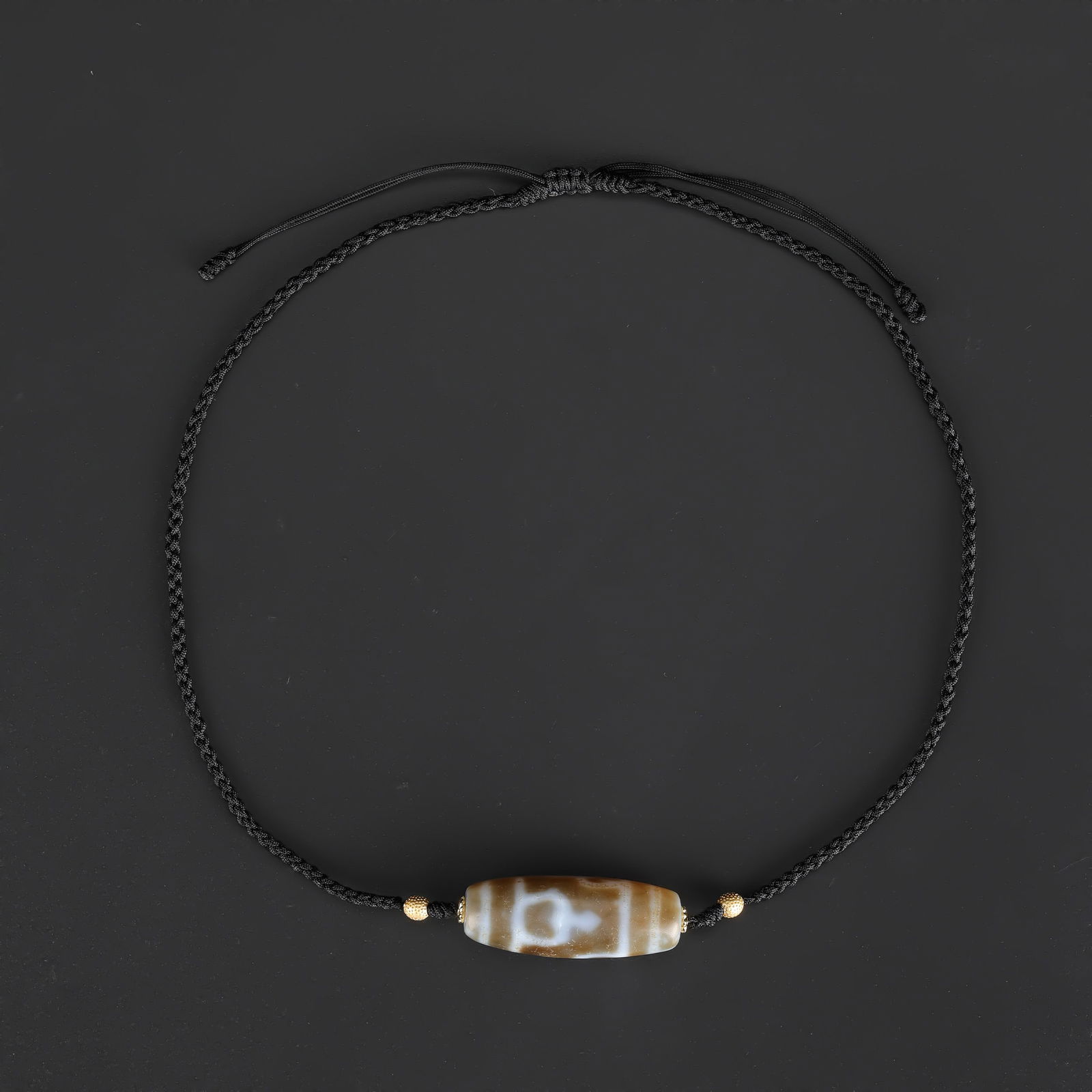 Tibetan Vase-Pattern Dzi Agate Bead Necklace, Handmade Knotted Design: A Tibetan Dzi agate bead string with vase-pattern motifs, skillfully hand-knotted on soft fabric cord to create a wearable necklace. Total Weight: 16gram