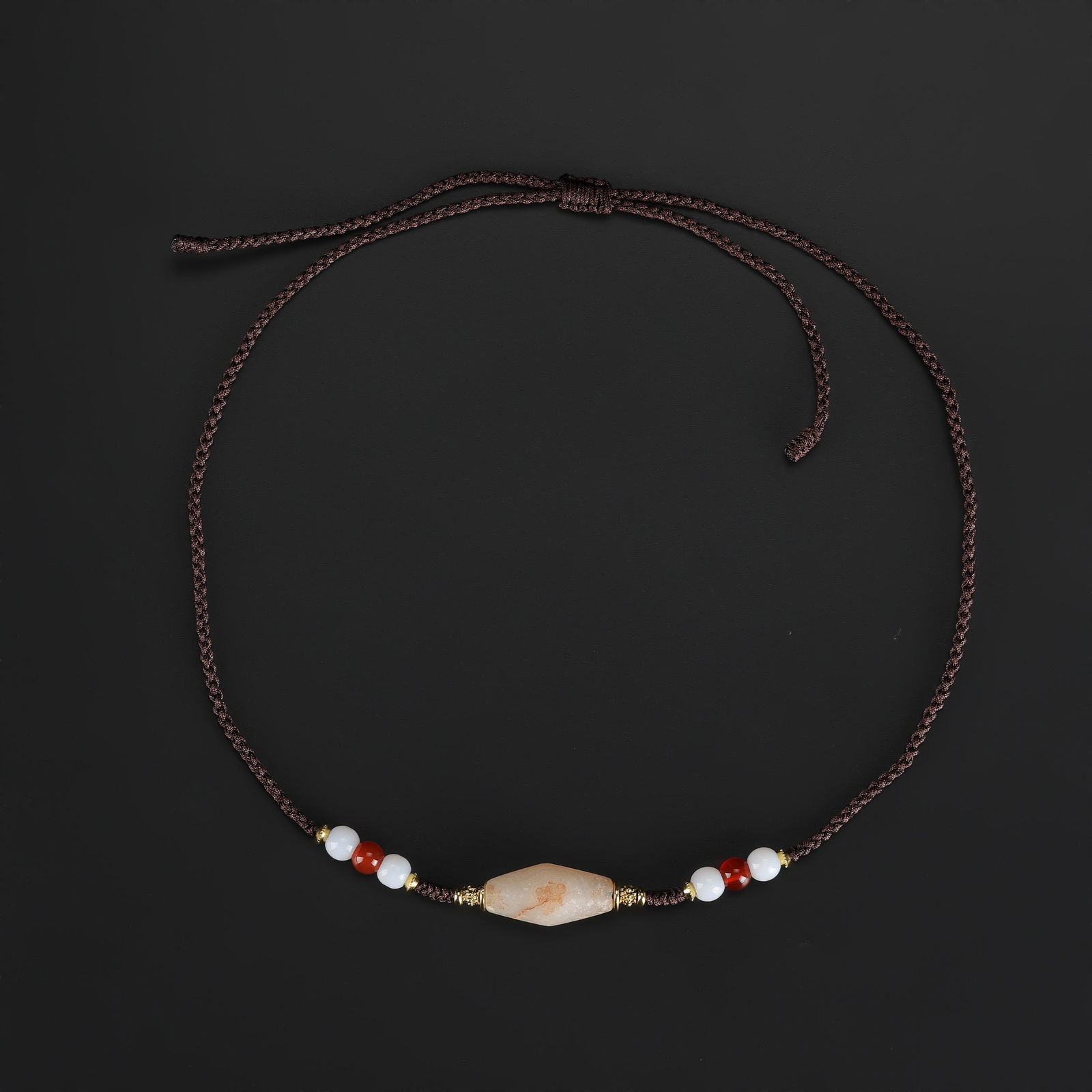 Ancient Agate Bead Necklace with Mixed Bead Design: Ancient agate bead centerpiece complemented by a variety of additional beads, hand-strung to form a harmonious and visually appealing necklace. Total Weight: 8gram