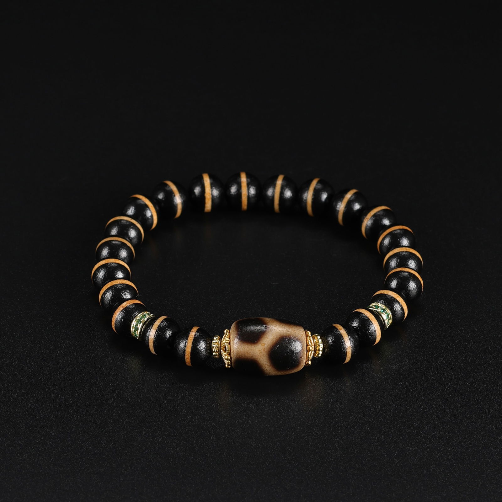 Tibetan Dzi Beads Bracelet: Tibetan Dzi Beads Bracelet Total Weight: 21gram