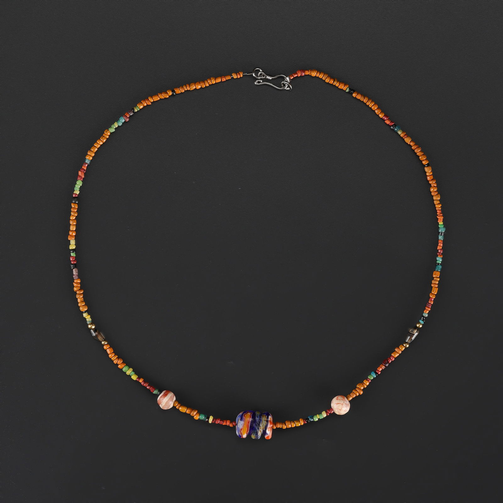 Collection of Antique Mix Old Beads Necklace: Collection of Antique Mix Old Beads Necklace Length: 18in Total Weight: 7gram