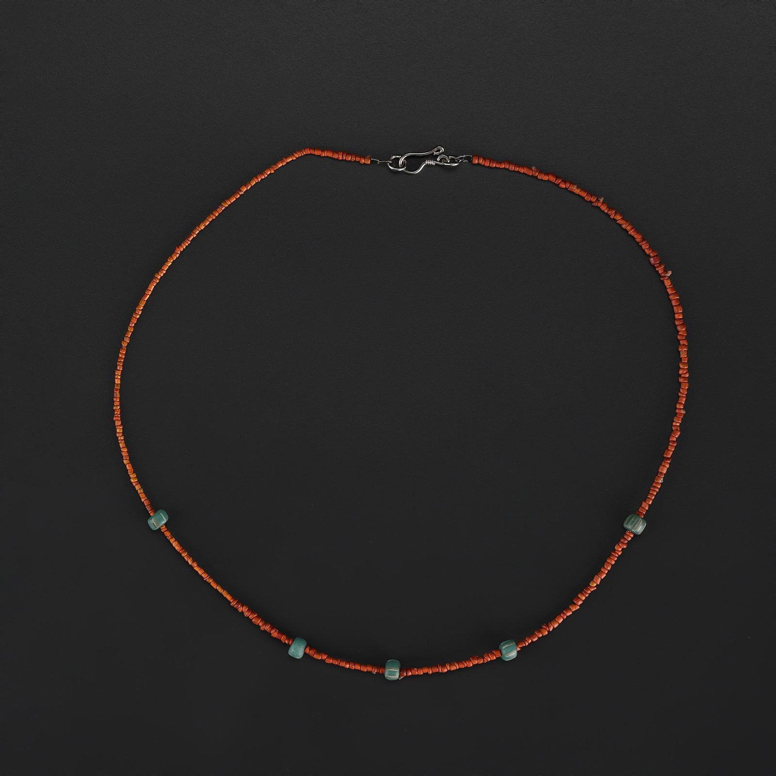 Collection of Antique Mix Old Beads Necklace: Collection of Antique Mix Old Beads Necklace Length: 18in Total Weight: 3gram