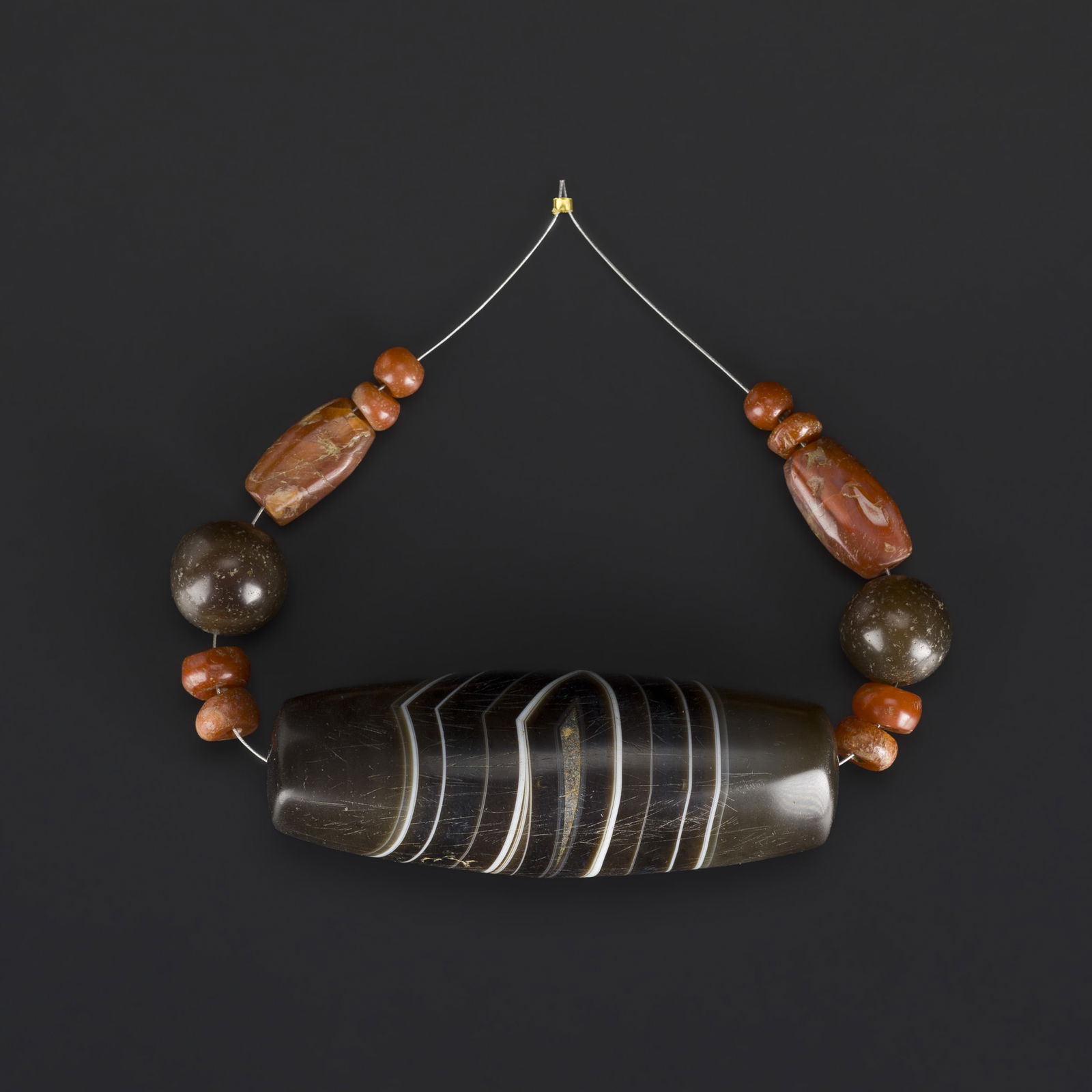 Lot of Nepalese and Tibetan Agate and Carnelian Old Beads: Lot of Nepalese and Tibetan Agate and Carnelian Old Beads. Total Weight: 139gram