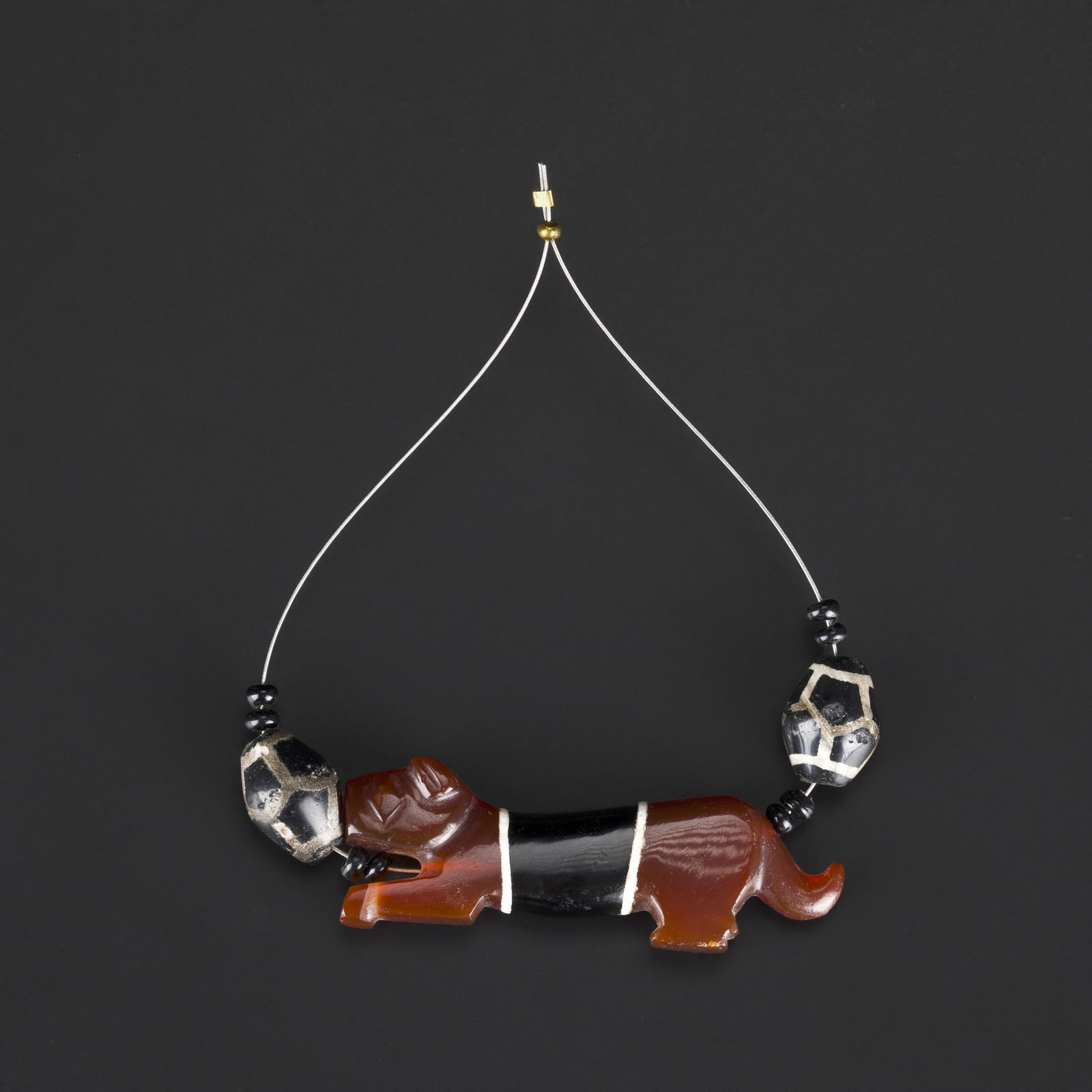 Antique Pyu Culture (Burma) Carnelian Tiger Figurine Pendant with Phum Dzi Beads: Antique Pyu Culture (Burma) Carnelian Tiger Figurine Pendant with Phum Dzi Beads. Total Weight: 28gram