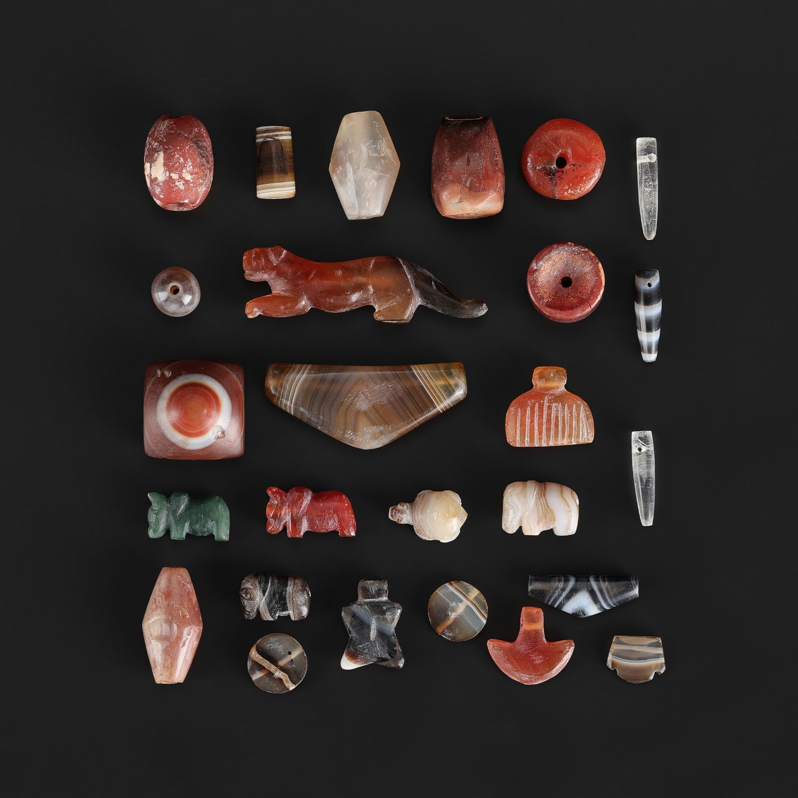 Collection of Antique Mix Old Beads: Collection of Antique Mix Old Beads Total Weight: 80gram