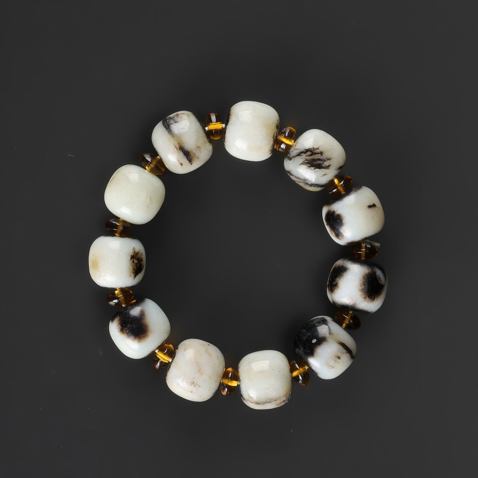 Vintage Chinese Hetian Jade Bracelet: Vintage Chinese Hetian Jade Bracelet Total Weight: 114gram