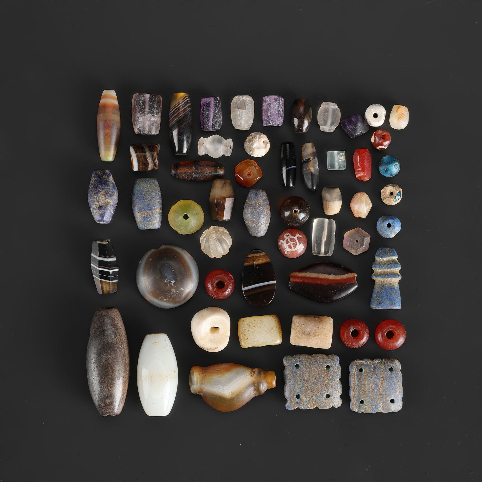 Collection of Antique Mix Old Beads: Collection of Antique Mix Old Beads Total Weight: 172gram