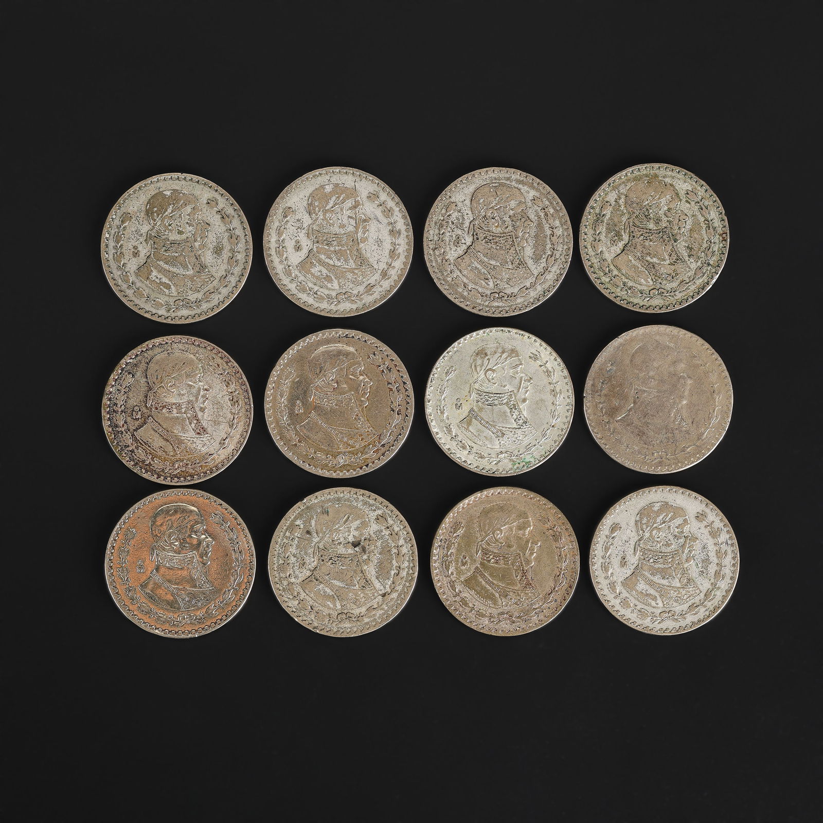 Collection of 1958 Mexican Un Peso Silver Coin: Collection of 1958 Mexican Un Peso Silver Coin Total Weight: 189gram