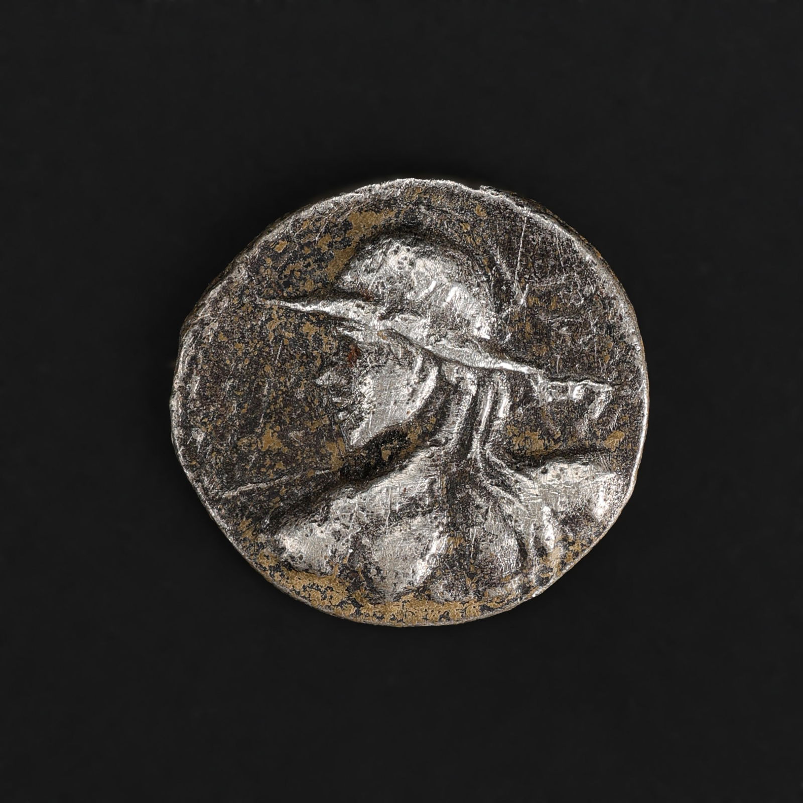 Indo Greek Silver Coin: Indo Greek Silver Coin Size Detail: ?2.9cm Weight: 14gram
