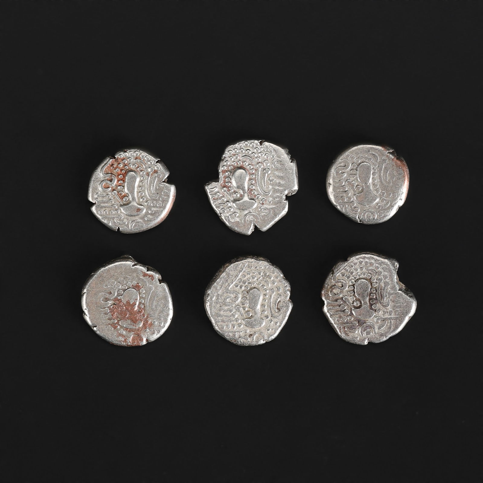 Ancient Gadhaya Dynasty Silver Coins Lot: Ancient Gadhaya Dynasty Silver Coins Lot Total Weight: 23gram