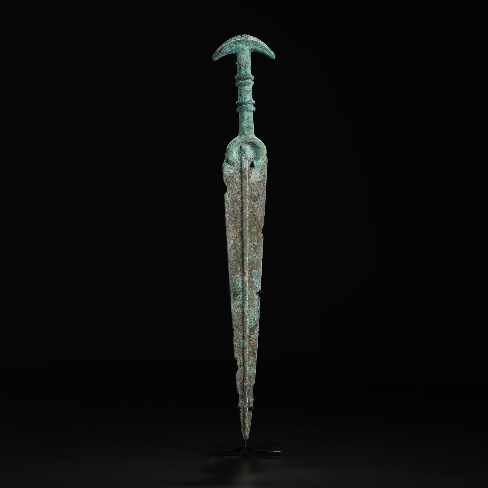 Ancient Luristan Bronze Sword: Ancient Luristan Bronze Sword Size Detail: 6.9 x 45cm Weight: 522gram