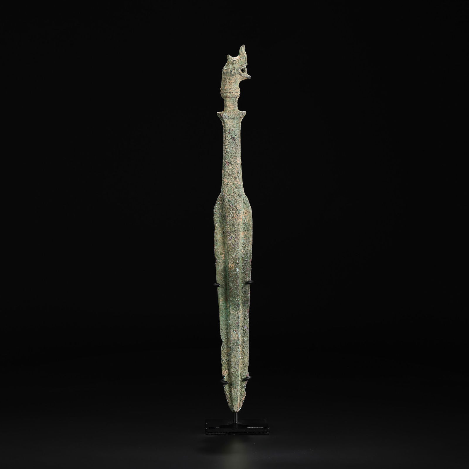 Ancient Luristan Bronze Dagger Blade Ceremonial Knife: Ancient Luristan Bronze Dagger Blade Ceremonial Knife Size Detail: 3.7 x 35cm Weight: 511gram