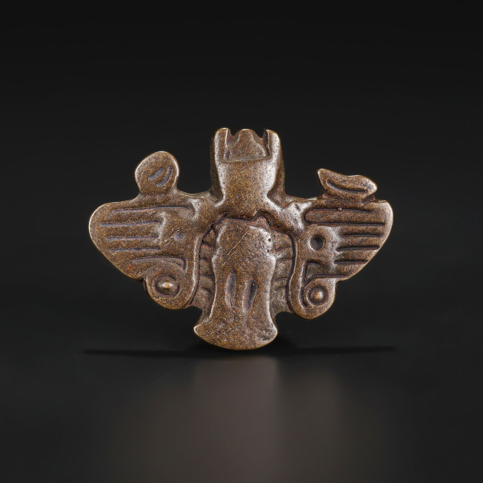 Antique Tibetan Bronze Winged Talisman Figure Amulet: Antique Tibetan Bronze Winged Talisman Figure Amulet Size Details: 4.7 x 3.5cm Weight: 19gram