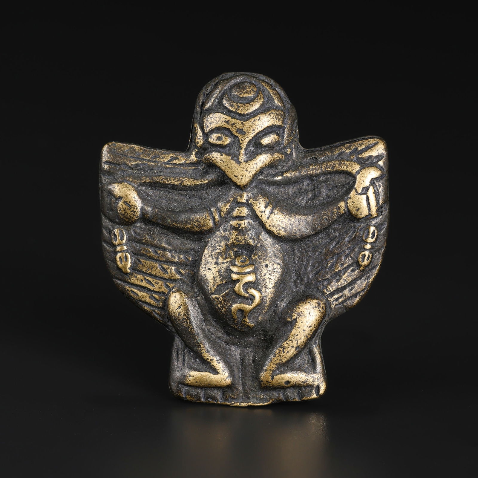 Antique Tibetan Buddhist Bronze Garuda Amulet, Himalayan Region: Antique Tibetan Buddhist Bronze Garuda Amulet, Himalayan Region. Size Detail: 5.6 x 6.4cm Weight: 67gram