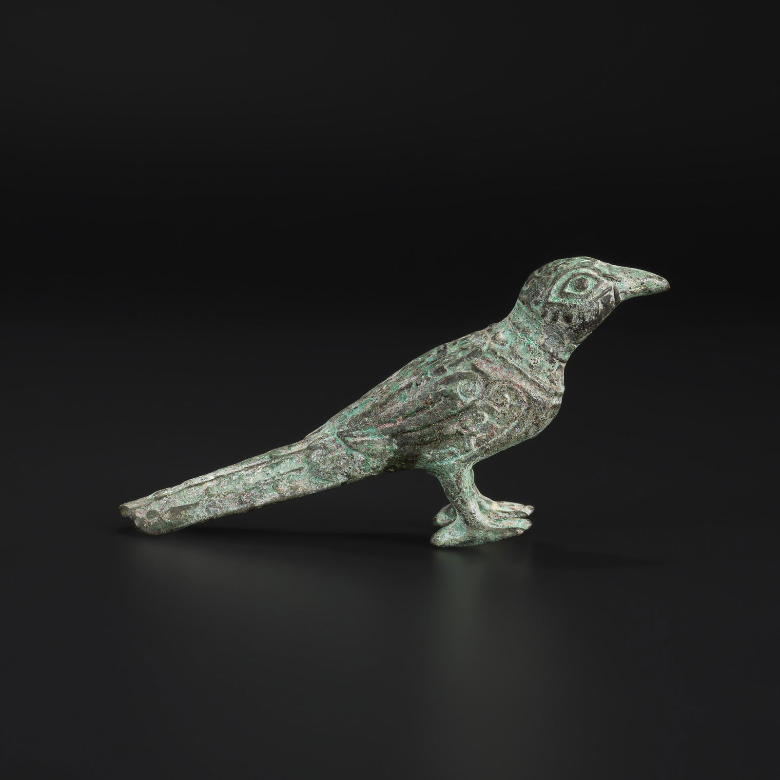 Ancient Chinese Han Dynasty Bronze Bird Figurine: Ancient Chinese Han Dynasty Bronze Bird Figurine Size Detail: 15 x 7cm Weight: 236gram