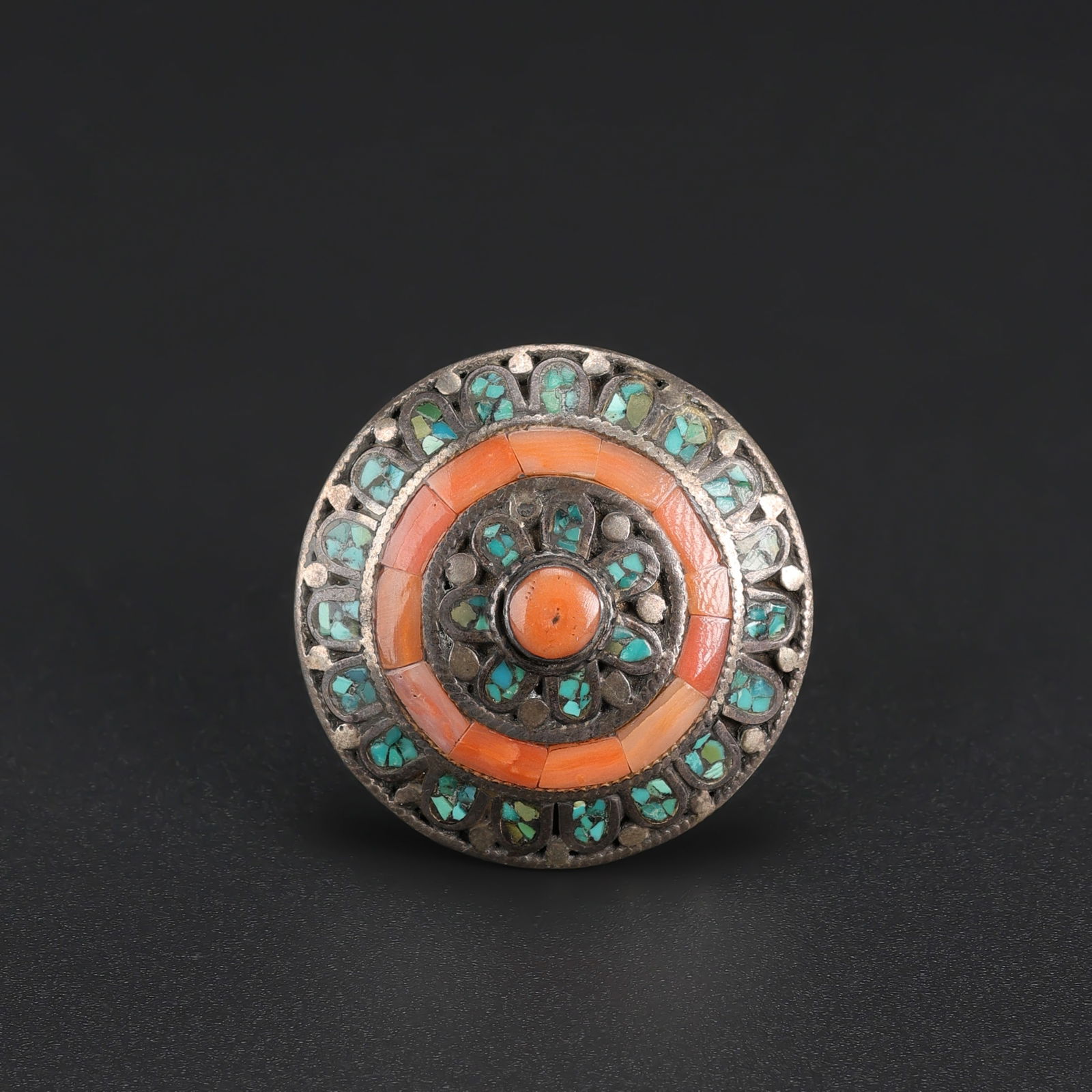 Vintage Tibetan Silver Ring with Turquoise and Coral Inlay: Vintage Tibetan Silver Ring with Turquoise and Coral Inlay Total Weight: 31gram