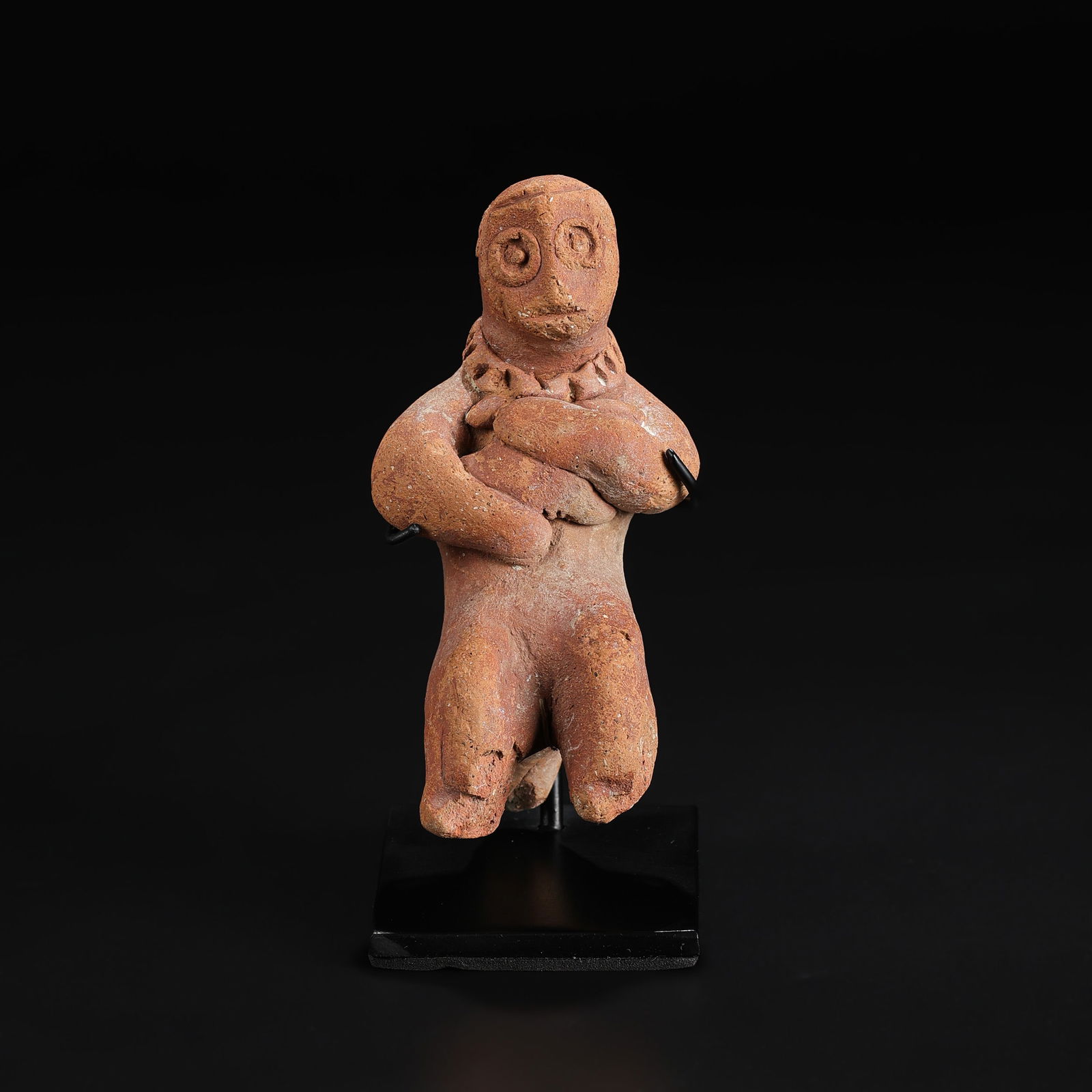 Ancient Indus Valley Terracotta Statuette: Ancient Indus Valley Terracotta Statuette Size Detail: 4.5 x 9cm Weight: 82gram