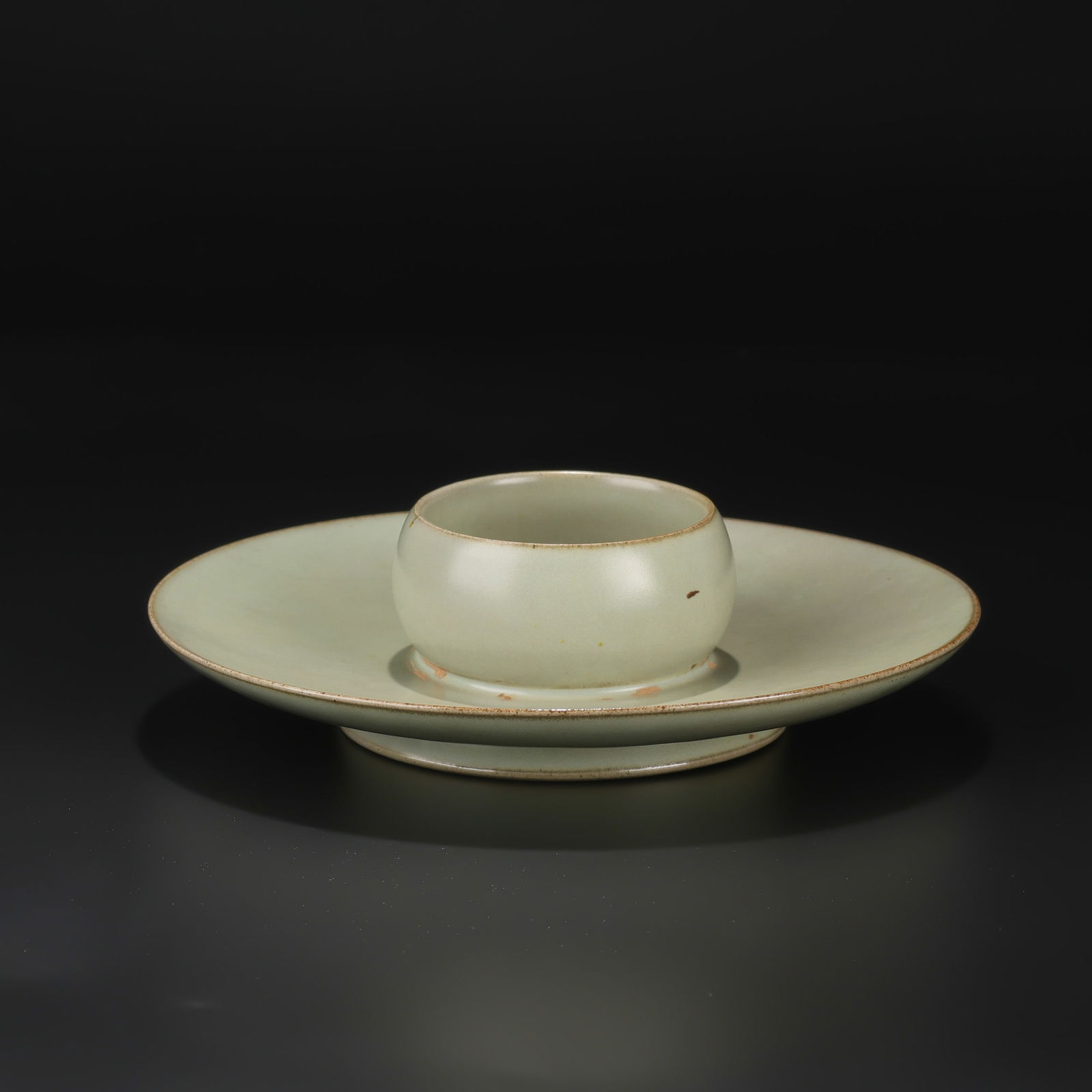 Chinese Song Dynasty Longquan Celadon Bowl: Chinese Song Dynasty Longquan Celadon Bowl Size Detail: 16.5 x 4.5cm Weight: 377gram