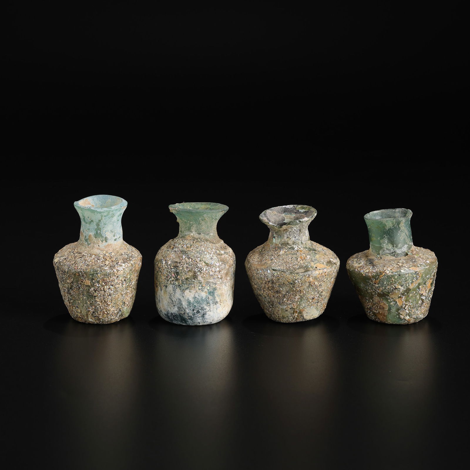 Ancient Roman Glass Bottles: Ancient Roman Glass Bottles Total Weight: 194gram