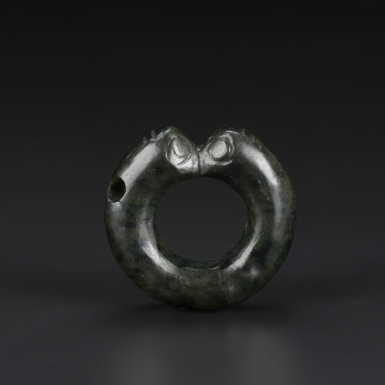 China Hongshan Culture Old Jade Carve Dragon Double Beast Bracelet Bangle: China Hongshan Culture Old Jade Carve Dragon Double Beast Bracelet Bangle Size Detail: 5.4 x 5.3cm Weight: 73gram