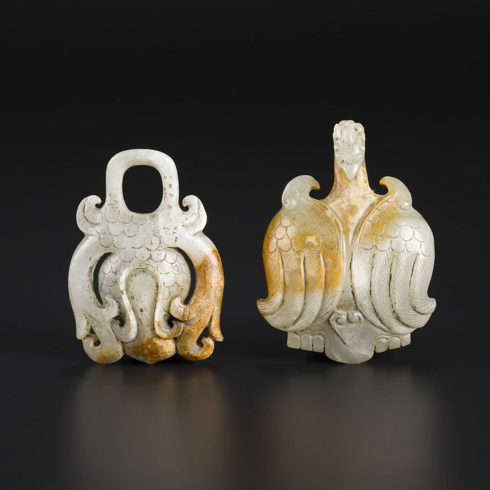 Western Zhou Dynasty Natural Hetian Jade Belt Buckle Carved with Phoenix Bird: Western Zhou Dynasty Natural Hetian Jade Belt Buckle Carved with Phoenix Bird. Total Weight: 125gram
