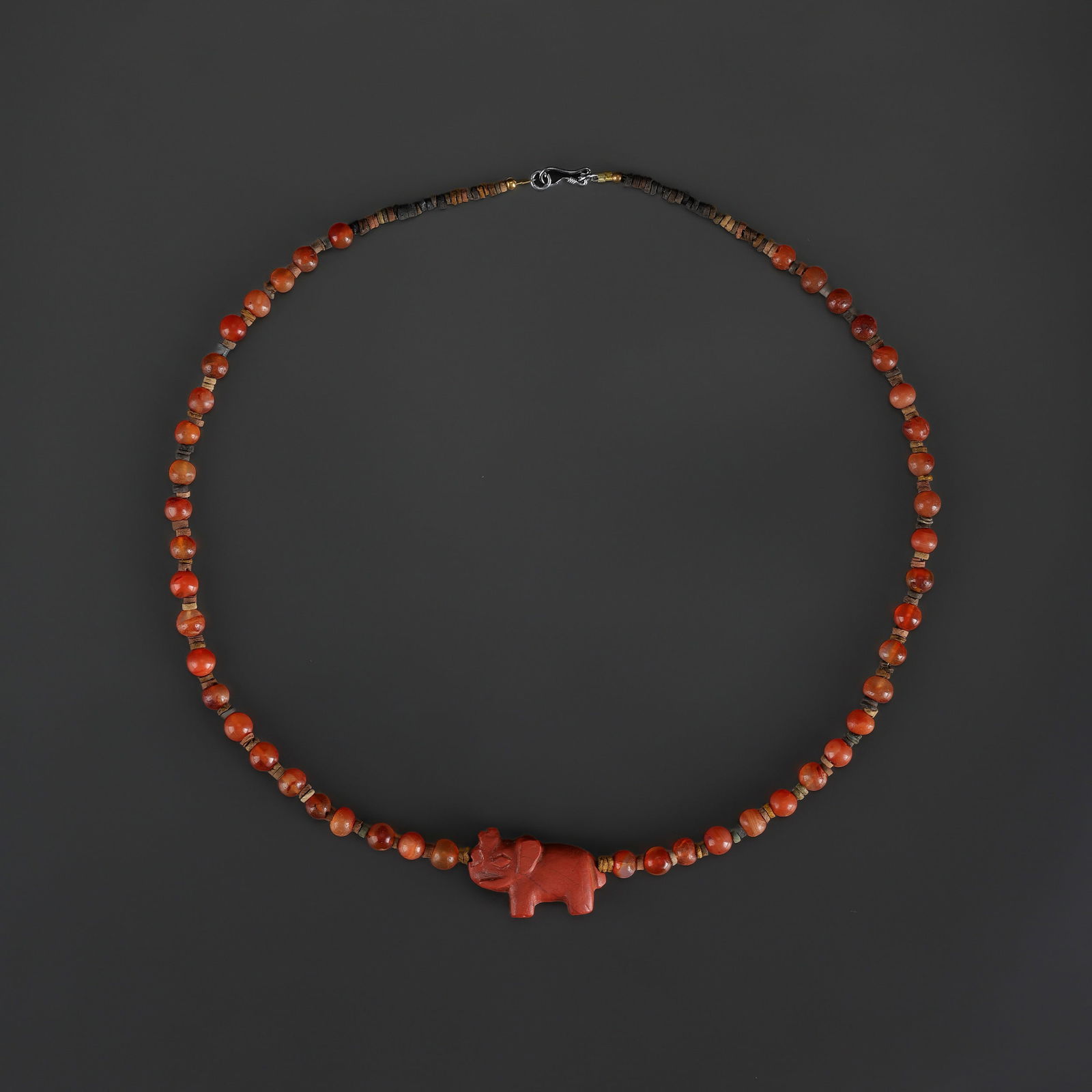Old Carnelian Beads Necklace with Carved Animal Pendant: Old Carnelian Beads Necklace with Carved Animal Pendant Length: 24in Total Weight: 40gram