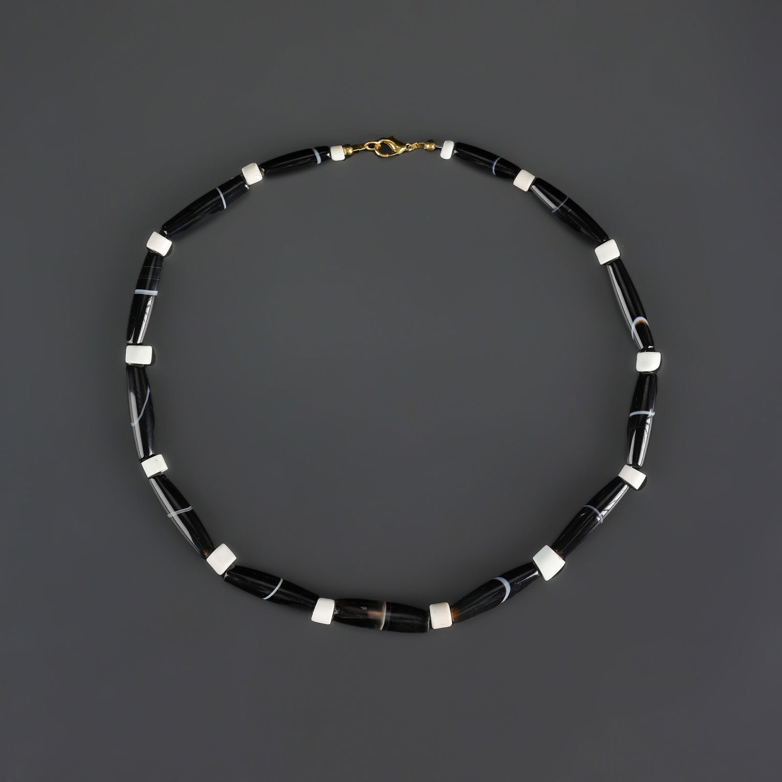 Old Mixed Banded Agate and White Shell Beads Necklace (1 of 4)