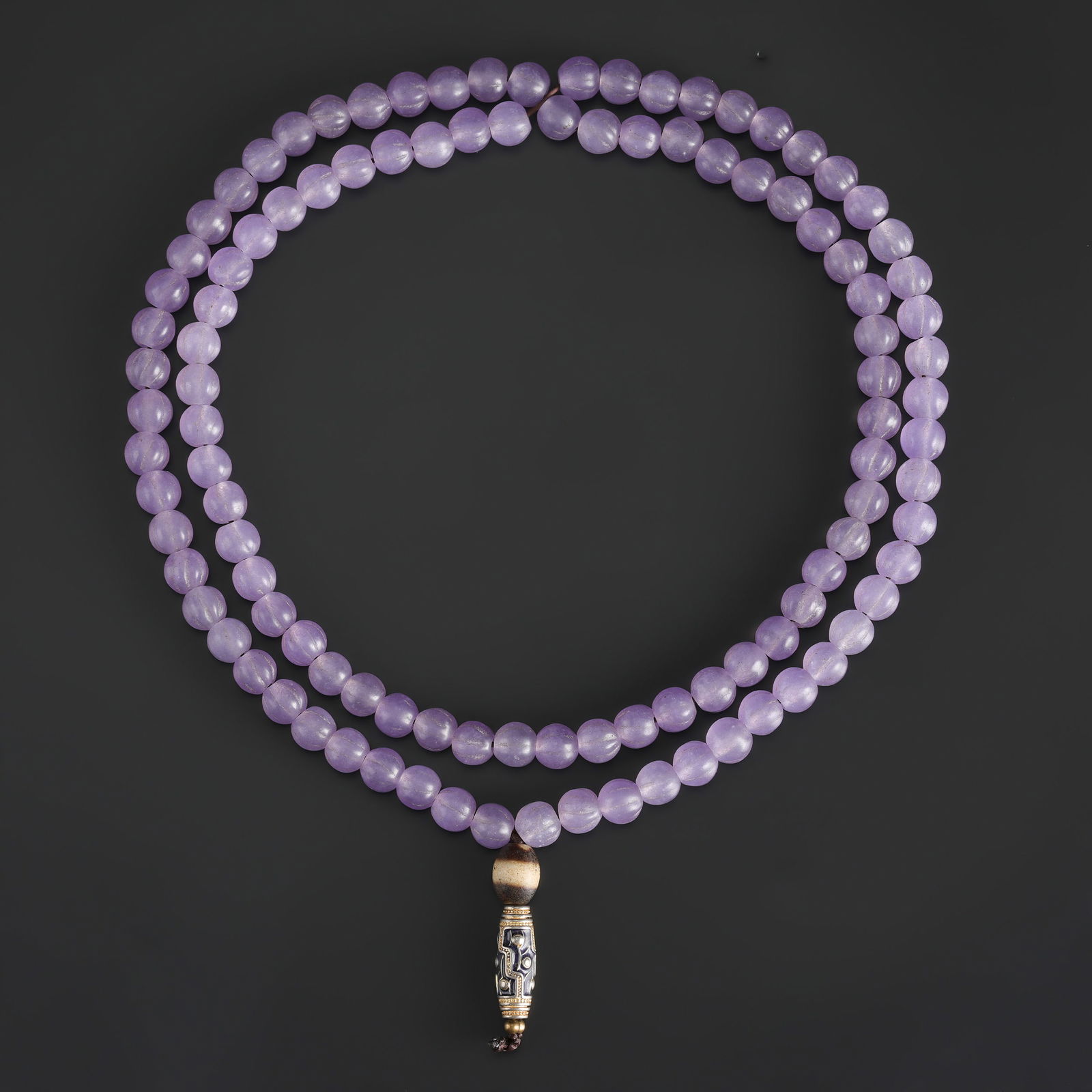 Old Collection of Puple Colour Agate Prayer Beads with Chung Dzi Prayer Bead (1 of 4)