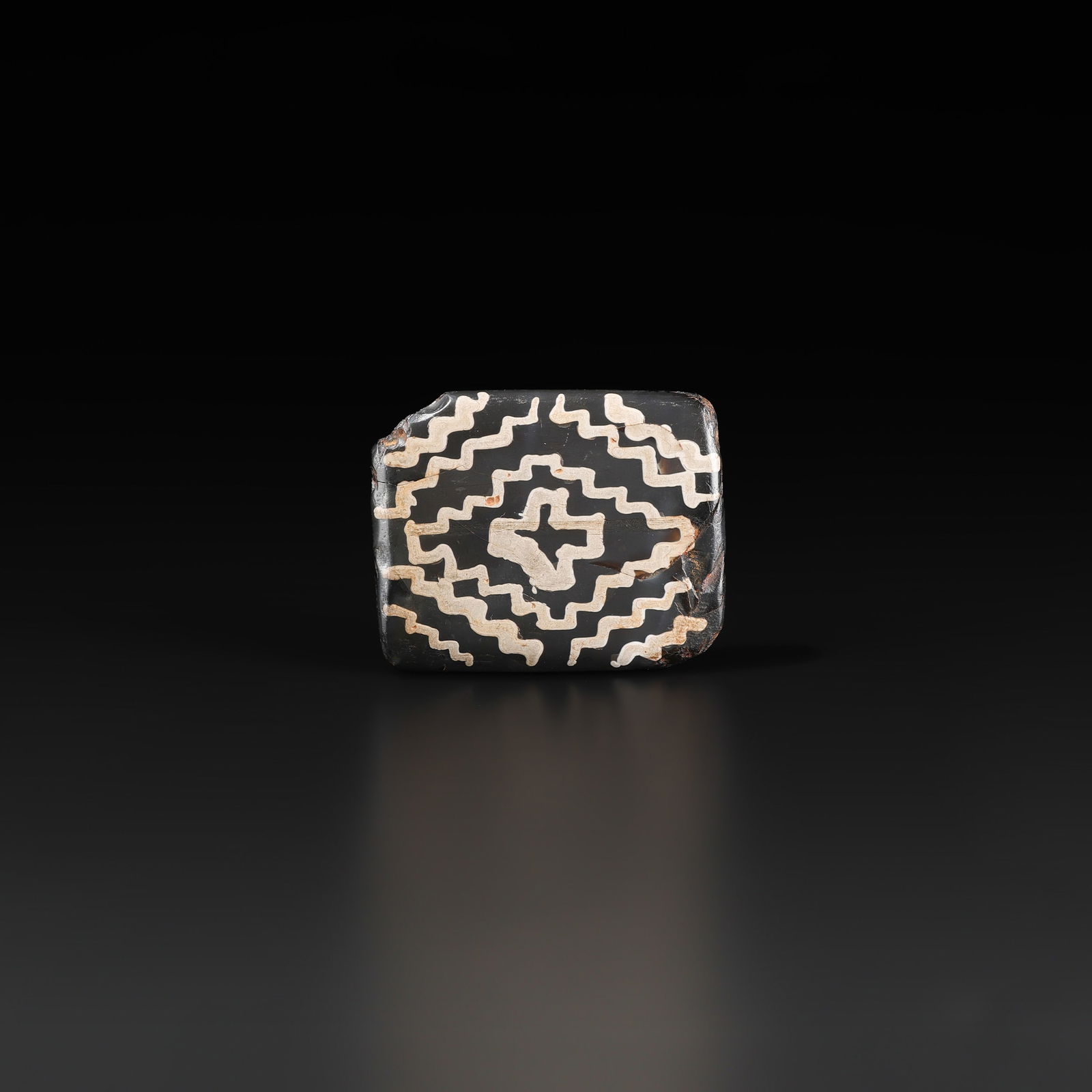 Tibet Nepali Etched Painted Dzi Black Agate Stone Bead Necklace Pendant: Tibet Nepali Etched Painted Dzi Black Agate Stone Bead Necklace Pendant Size Detail: 4.2 x 3.3cm Weight: 26gram