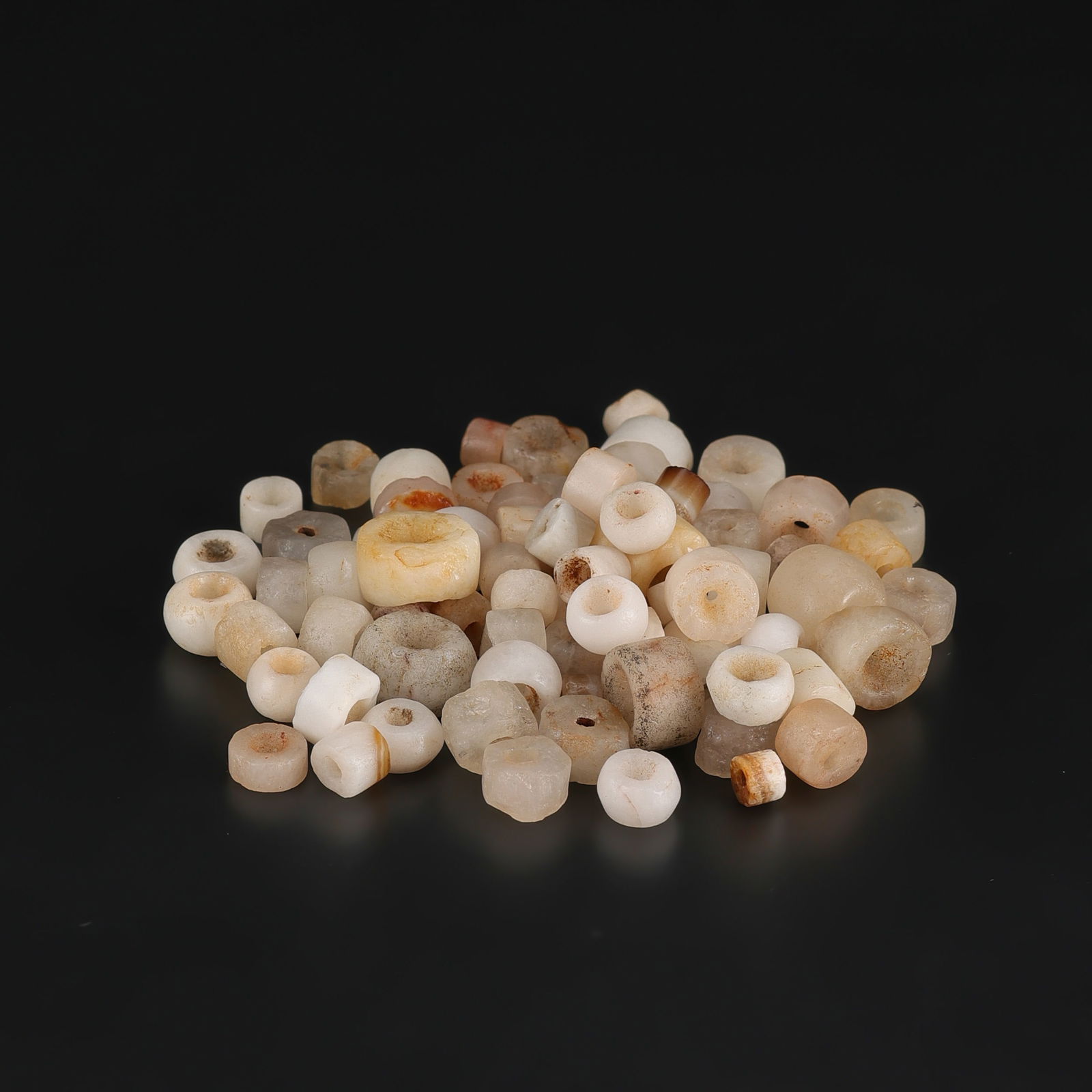 Ancient Neolithic Quartz African Stone Beads: Ancient Neolithic Quartz African Stone Beads Total Weight: 60gram
