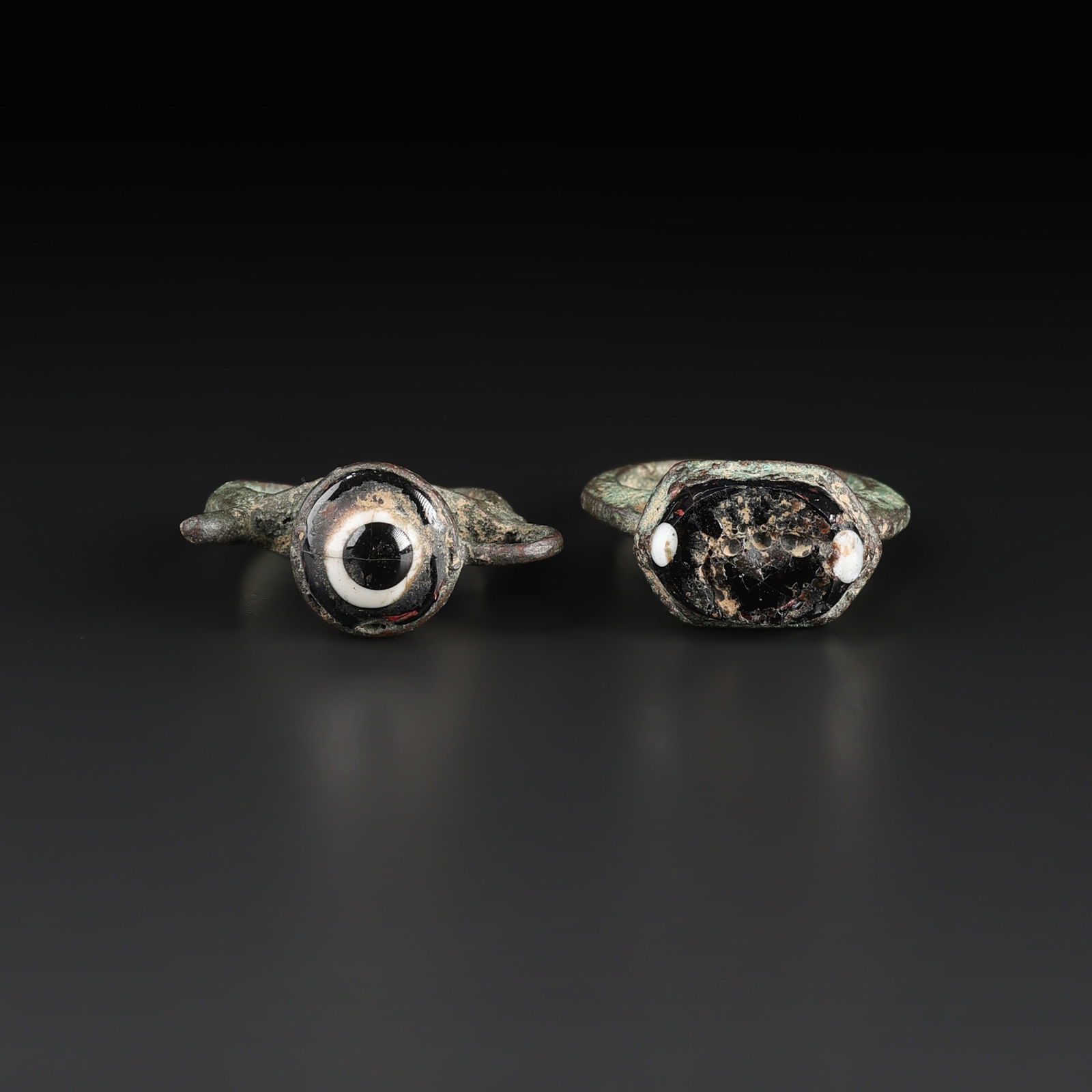 Antique Ancient Middle East Seljuk Dynasty Bezel Glass Bronze Jewelry Ring (1 of 5)