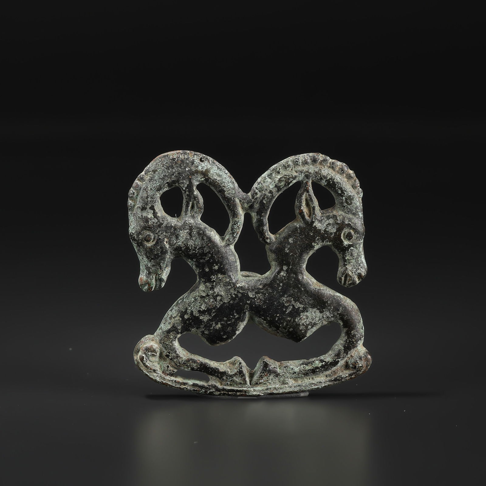 Ancient Chines Mongolian Nomadic Bronze Belt Buckle (1 of 4)