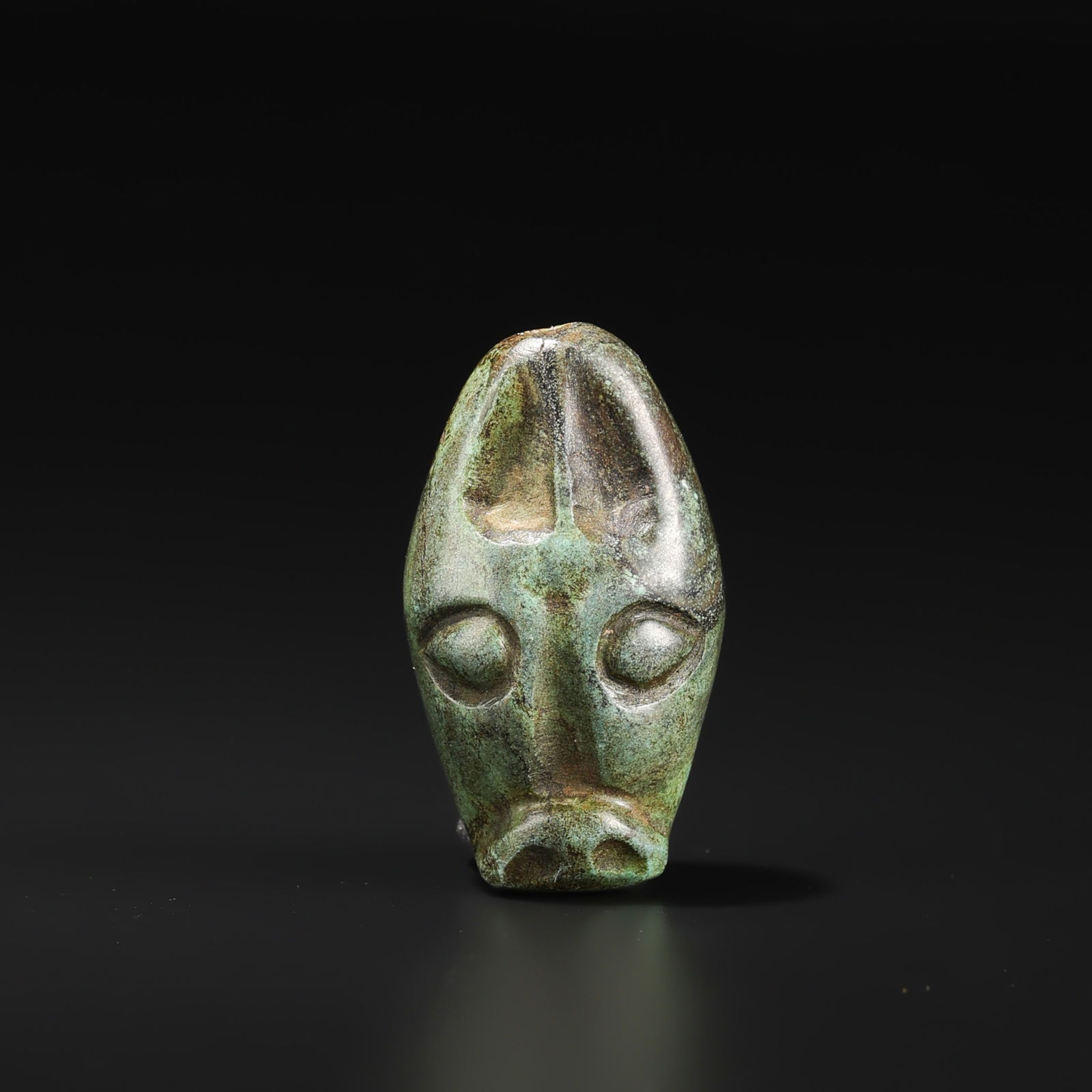 Chinese Hongshan Culture Turquoise Hand Carved Bead Pendant: Chinese Hongshan Culture Turquoise Hand Carved Bead Pendant Size Detail: 1.6 x 2.9cm Weight: 6gram