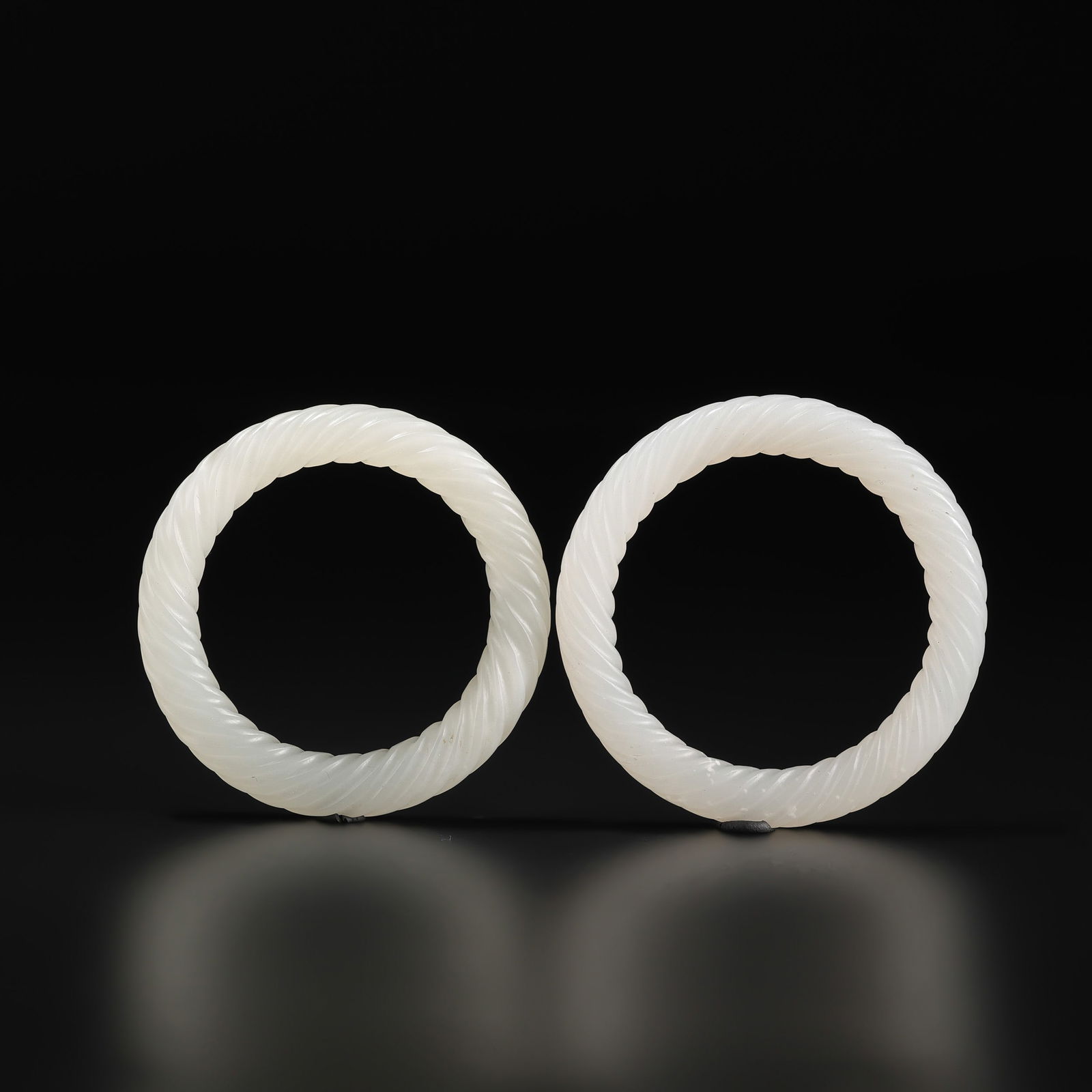 Pair Of Hand Carved Nephrite Jade Twisted Ropes Shape Bangle (1 of 4)