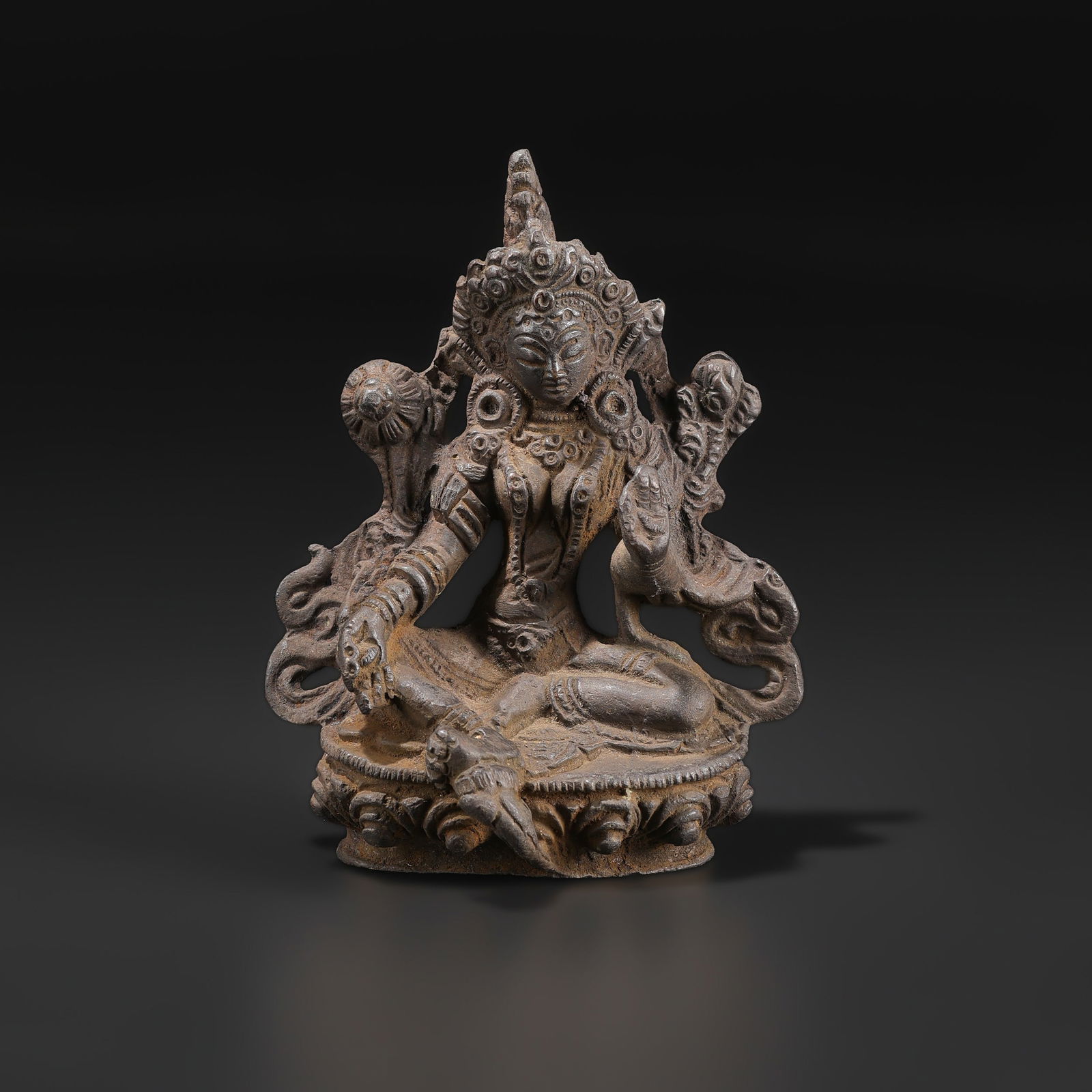 Rare Ancient Indian Goddess Green Tara Statue: Rare Ancient Indian Goddess Green Tara Statue Size Detail: 8 x 10cm Weight: 413gram