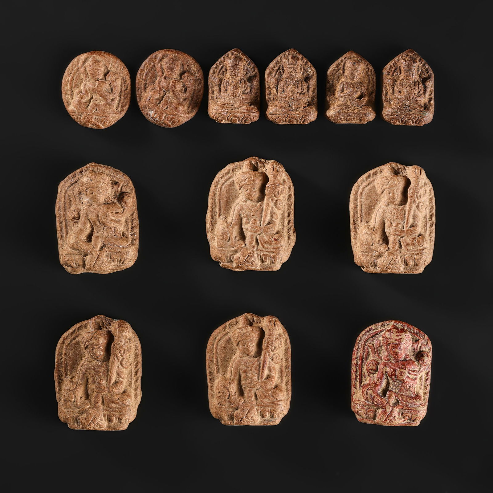 Old Group of Tibetan Buddhism Clay Tsha Tsha: Old Group of Tibetan Buddhism Clay Tsha Tsha Total Weight: 108gram