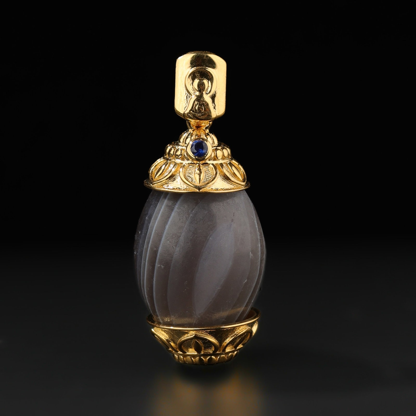 Natual Eye Pattern Banded Agate Bead Pendant Molded in Silver 925: Natual Eye Pattern Banded Agate Bead Pendant Molded in Silver 925 Size Detail: 1.3 x 3cm Total Weight: 6gram